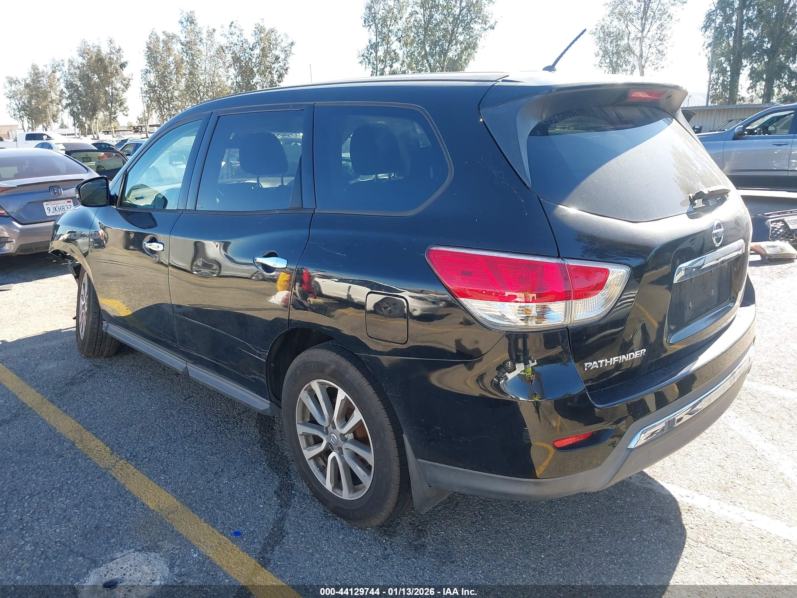 NISSAN PATHFINDER image 3