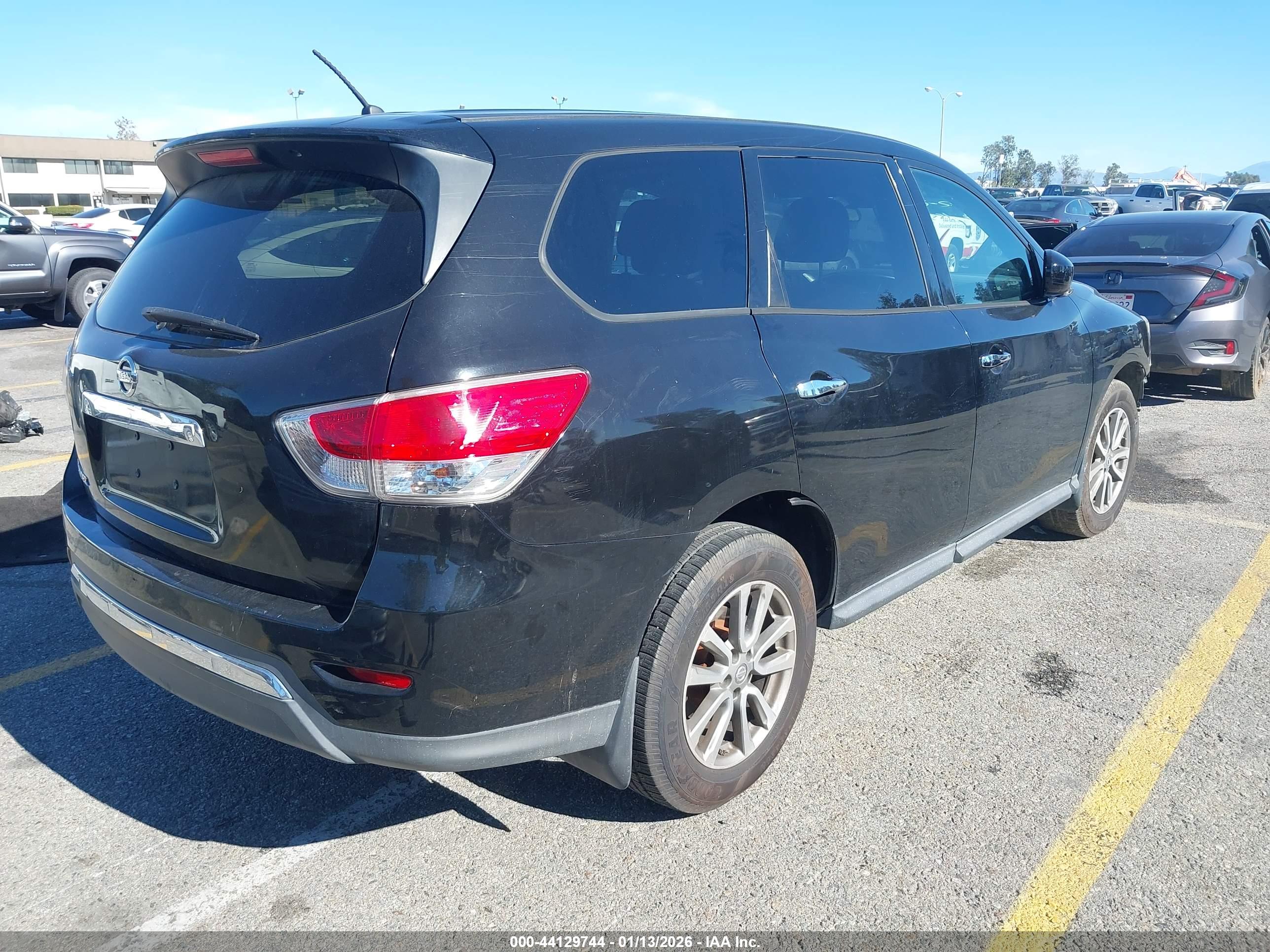 NISSAN PATHFINDER image 4