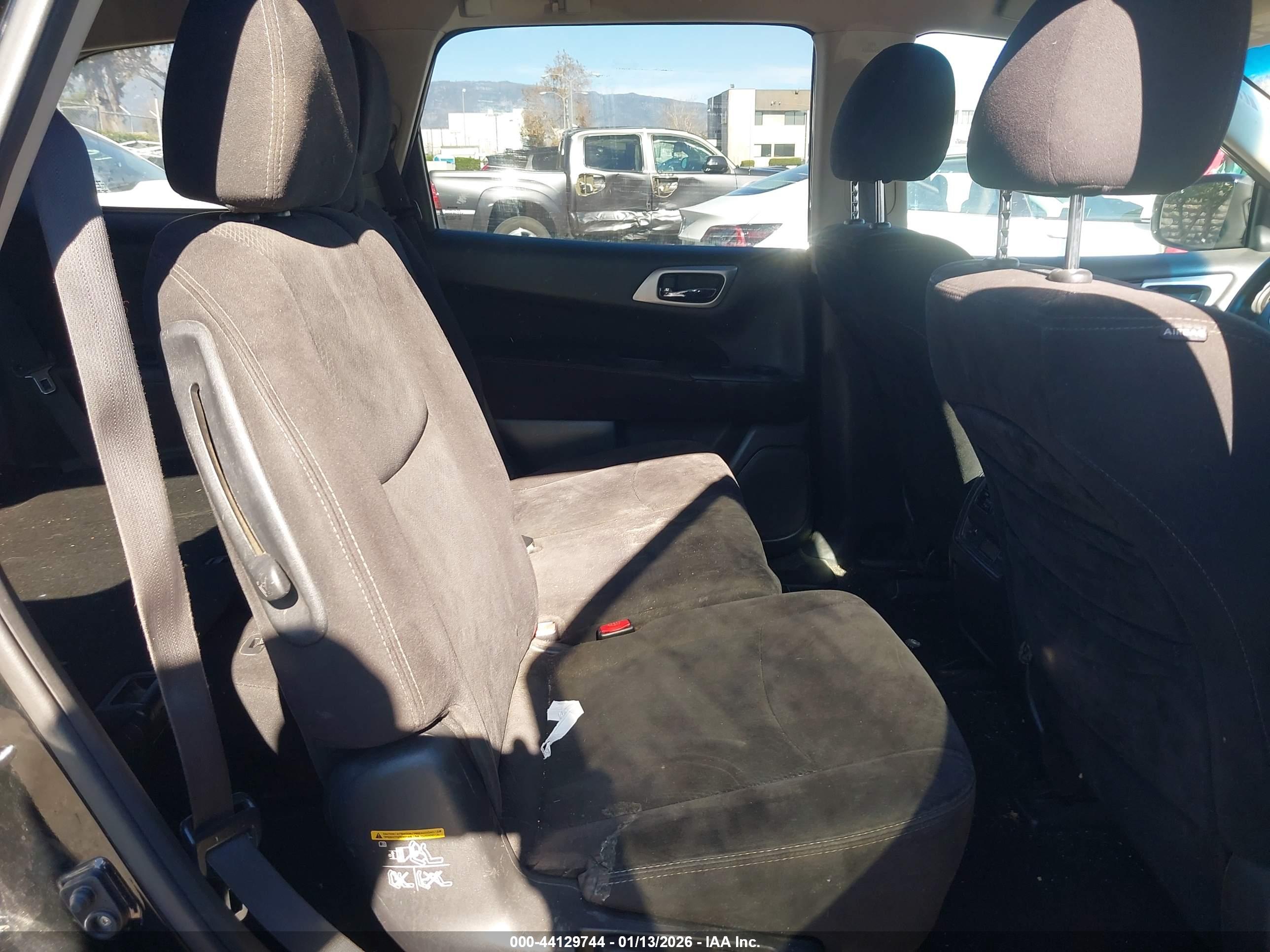 NISSAN PATHFINDER image 8