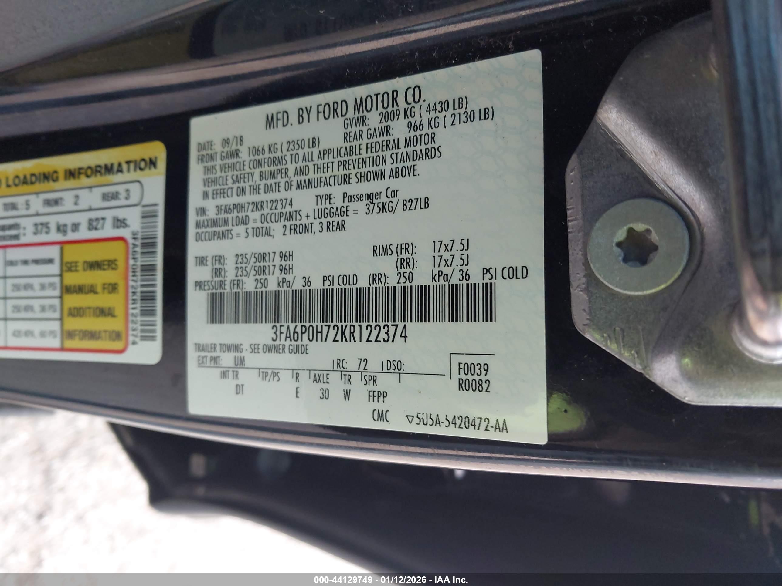 FORD FUSION image 9