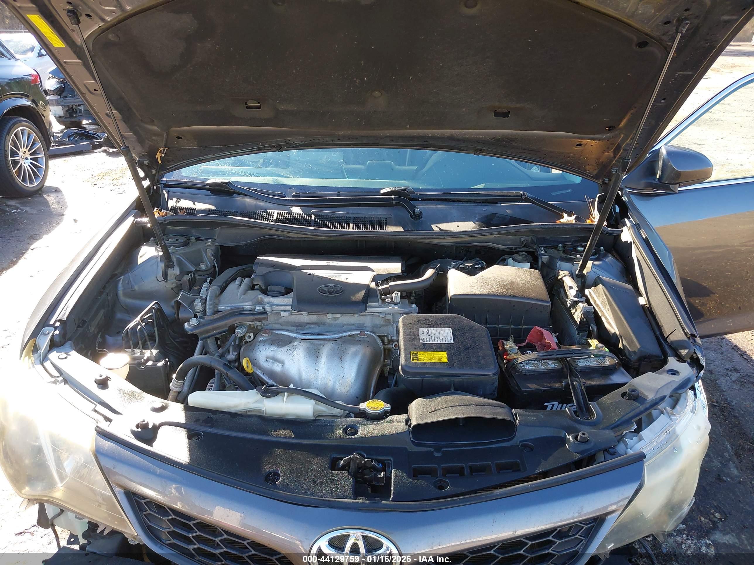 TOYOTA CAMRY image 10