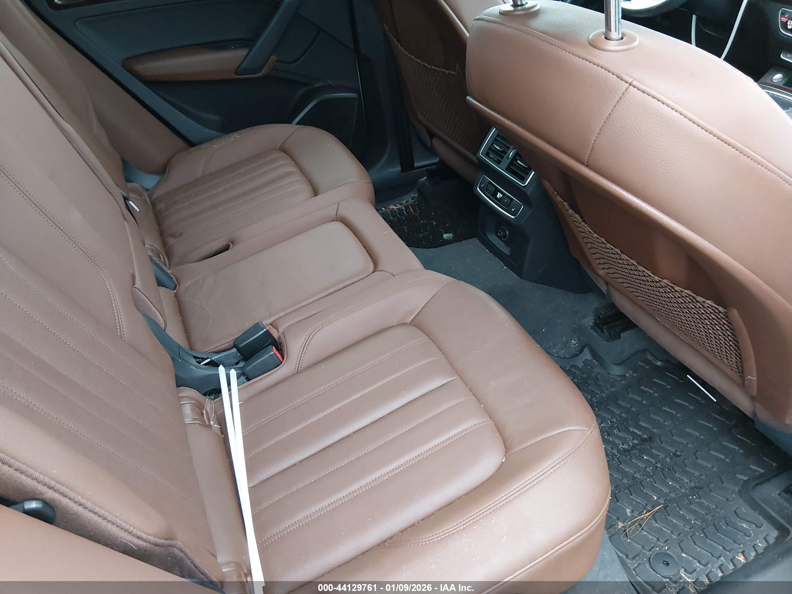 AUDI Q5 image 8