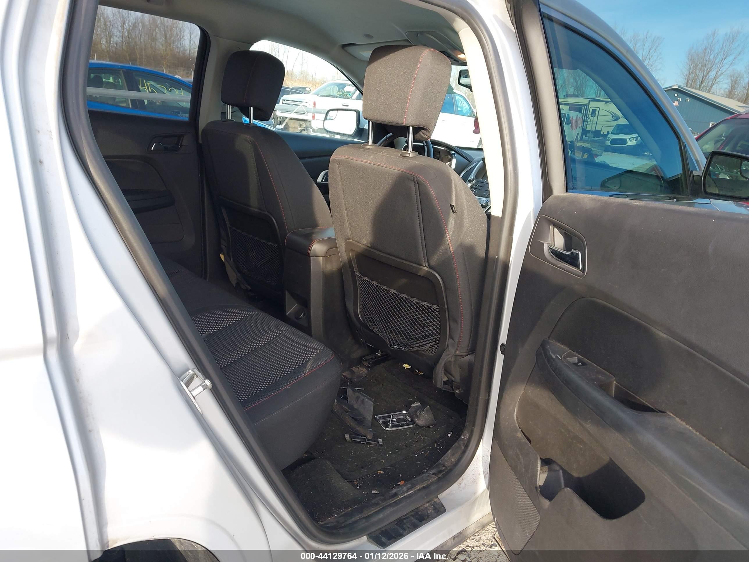 GMC TERRAIN image 8