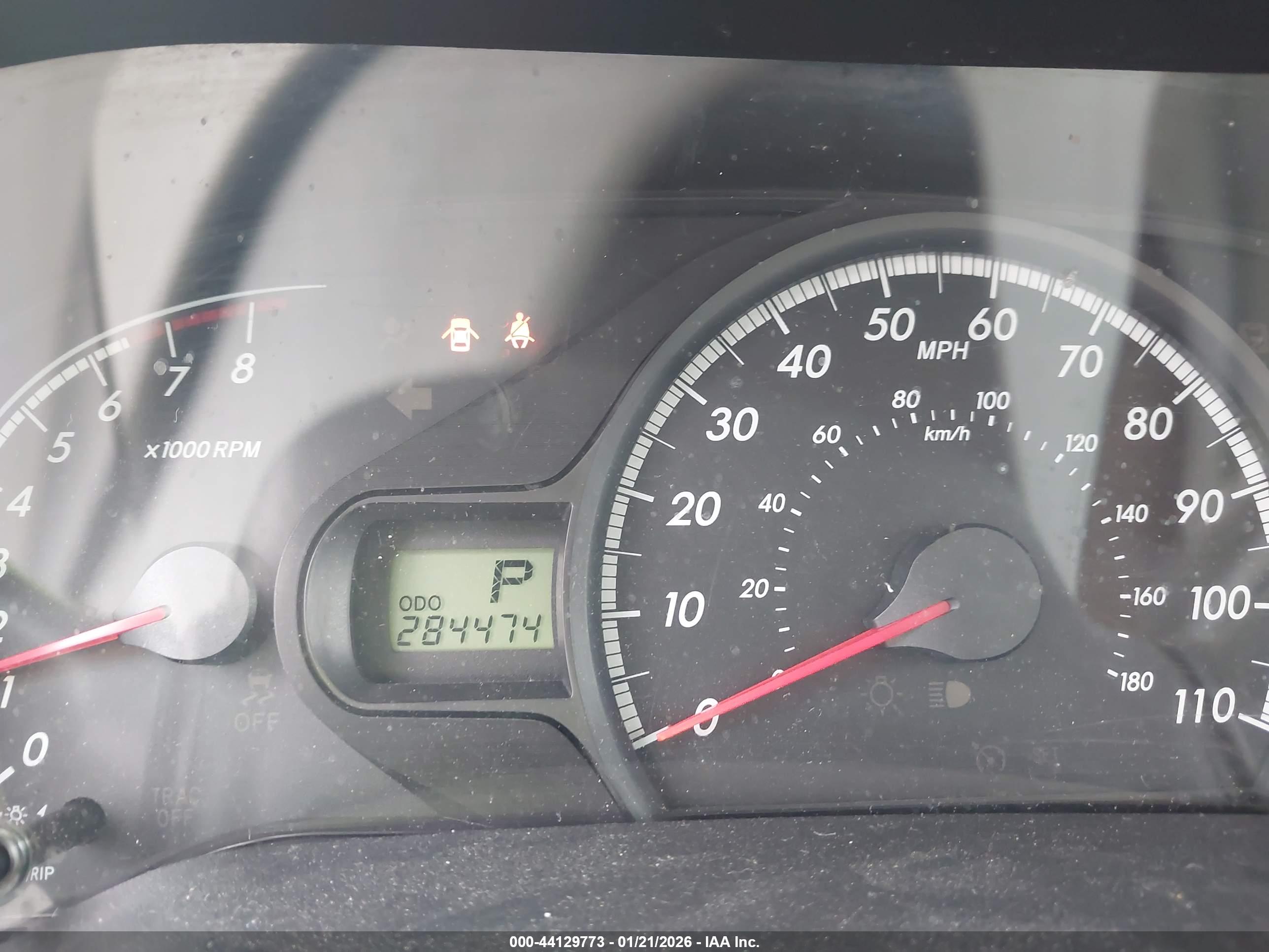 TOYOTA SIENNA image 7