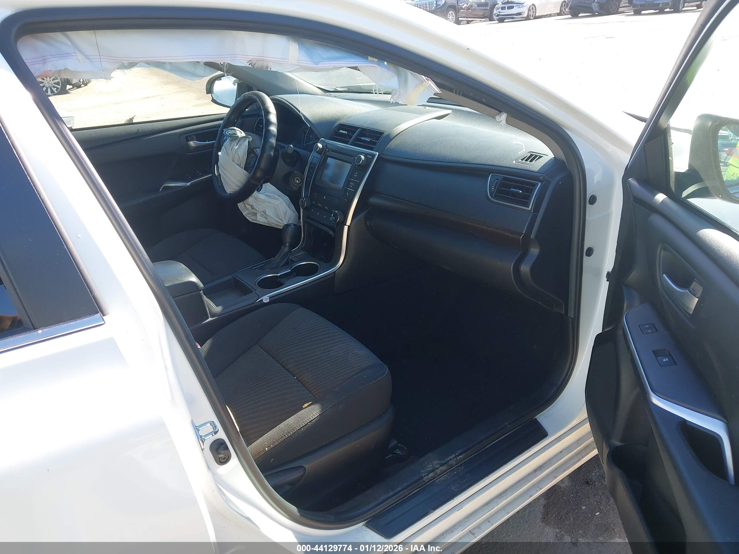 TOYOTA CAMRY image 5