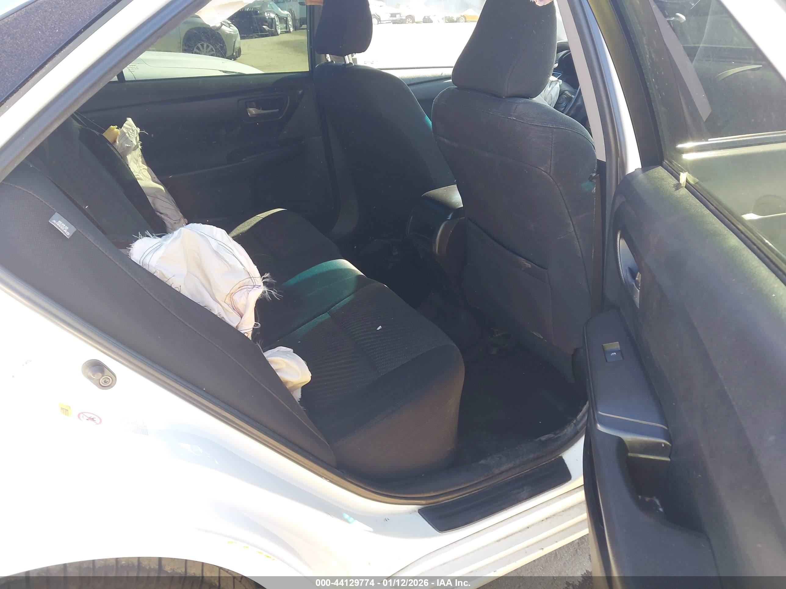 TOYOTA CAMRY image 8