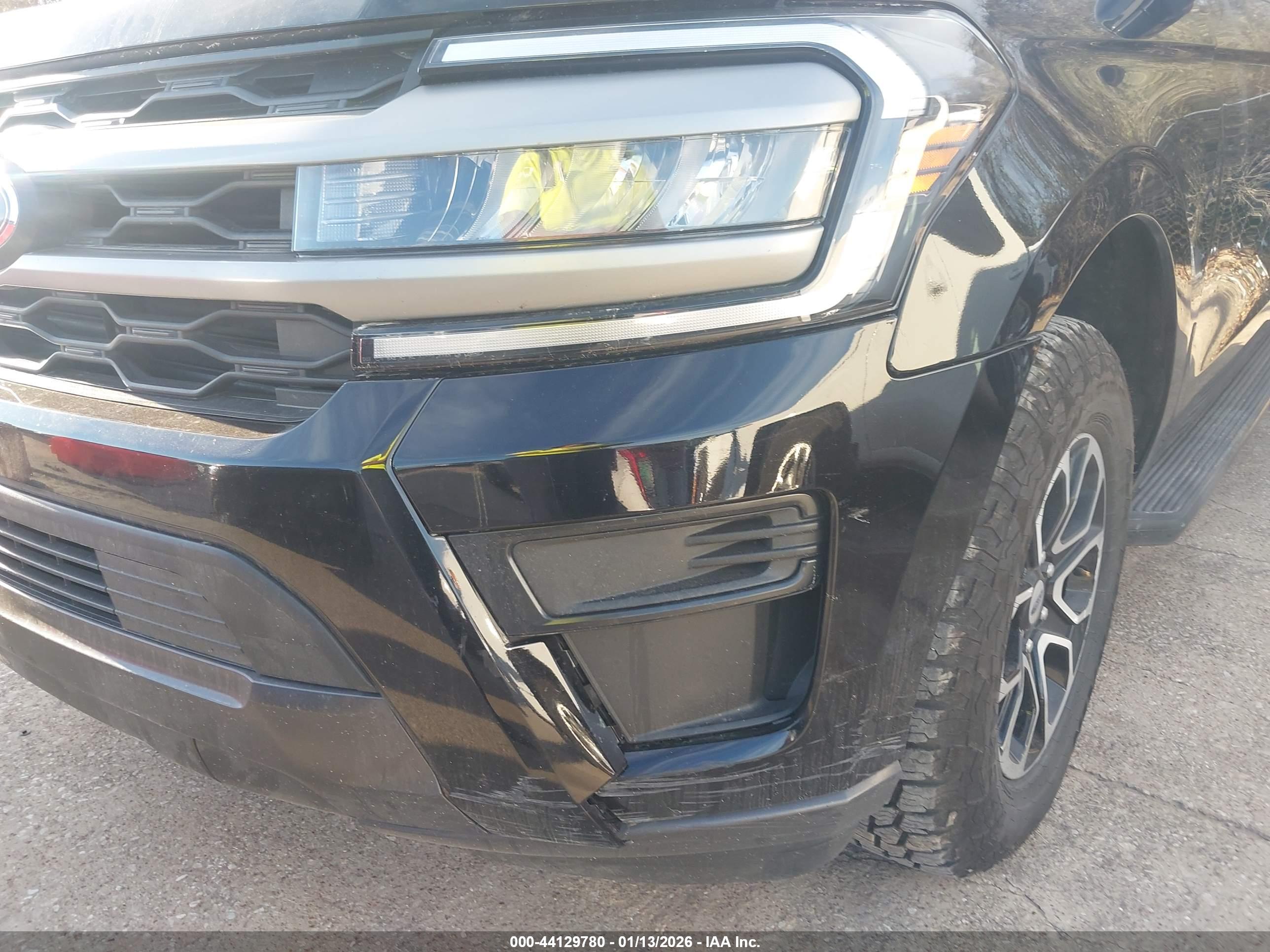 FORD EXPEDITION image 6