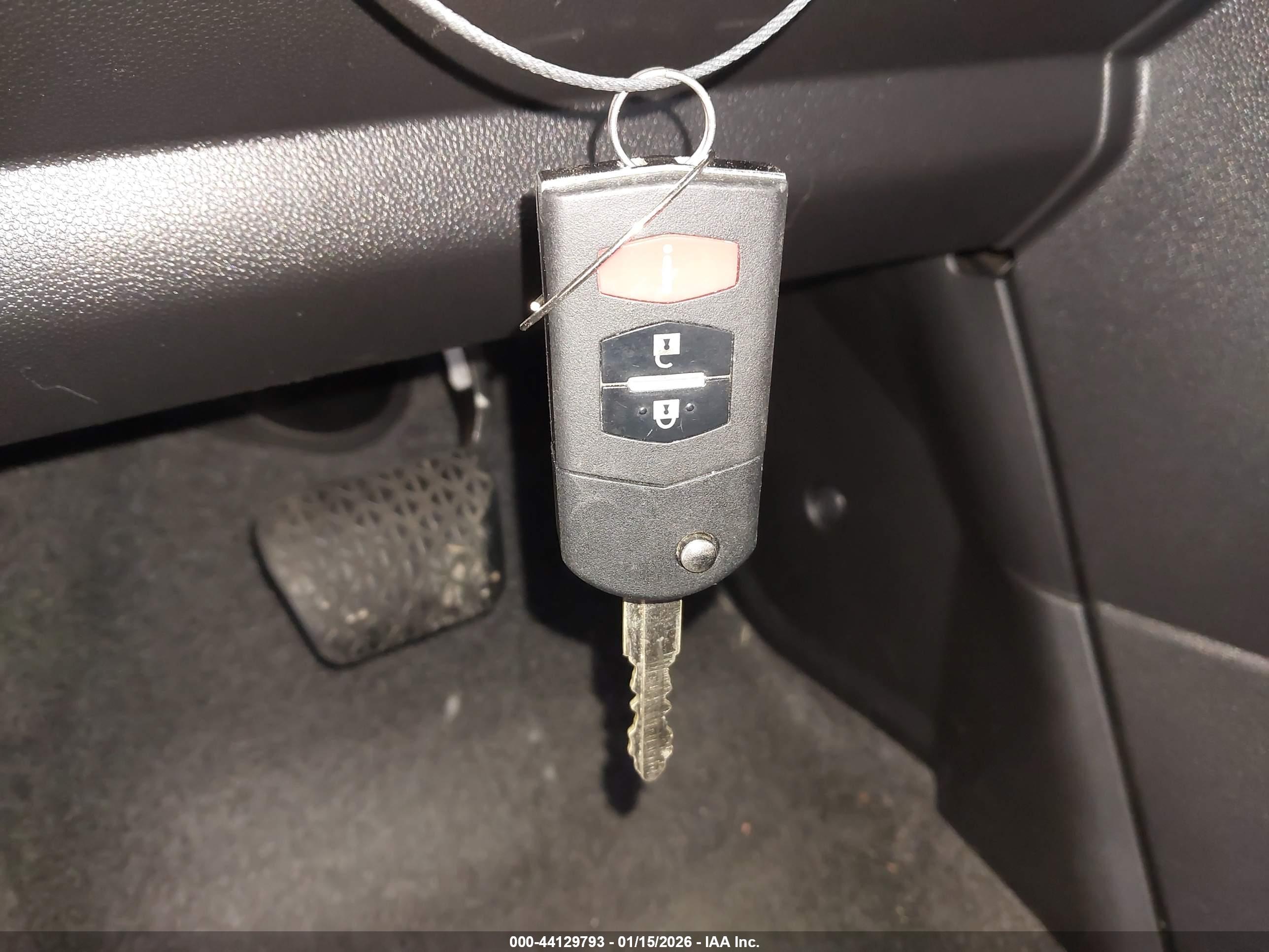 MAZDA MAZDA5 image 11