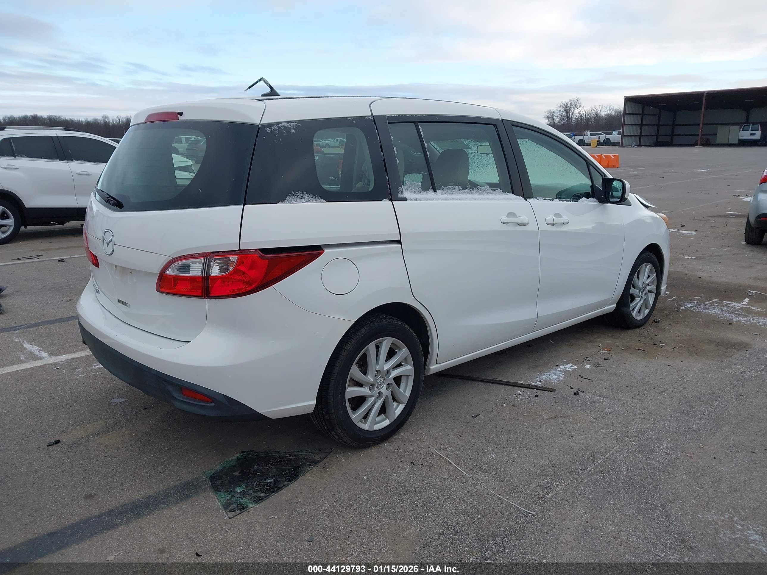MAZDA MAZDA5 image 4