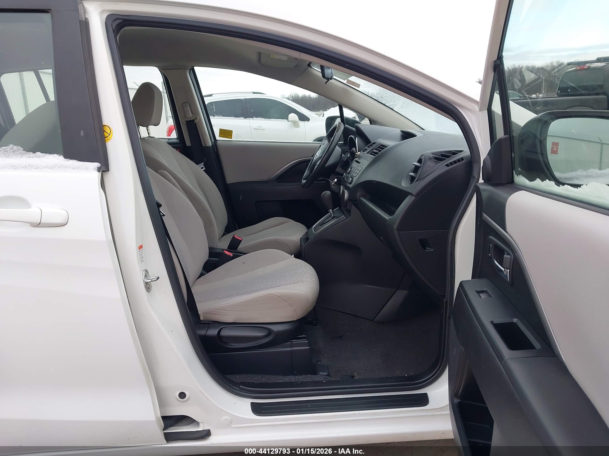 MAZDA MAZDA5 image 5