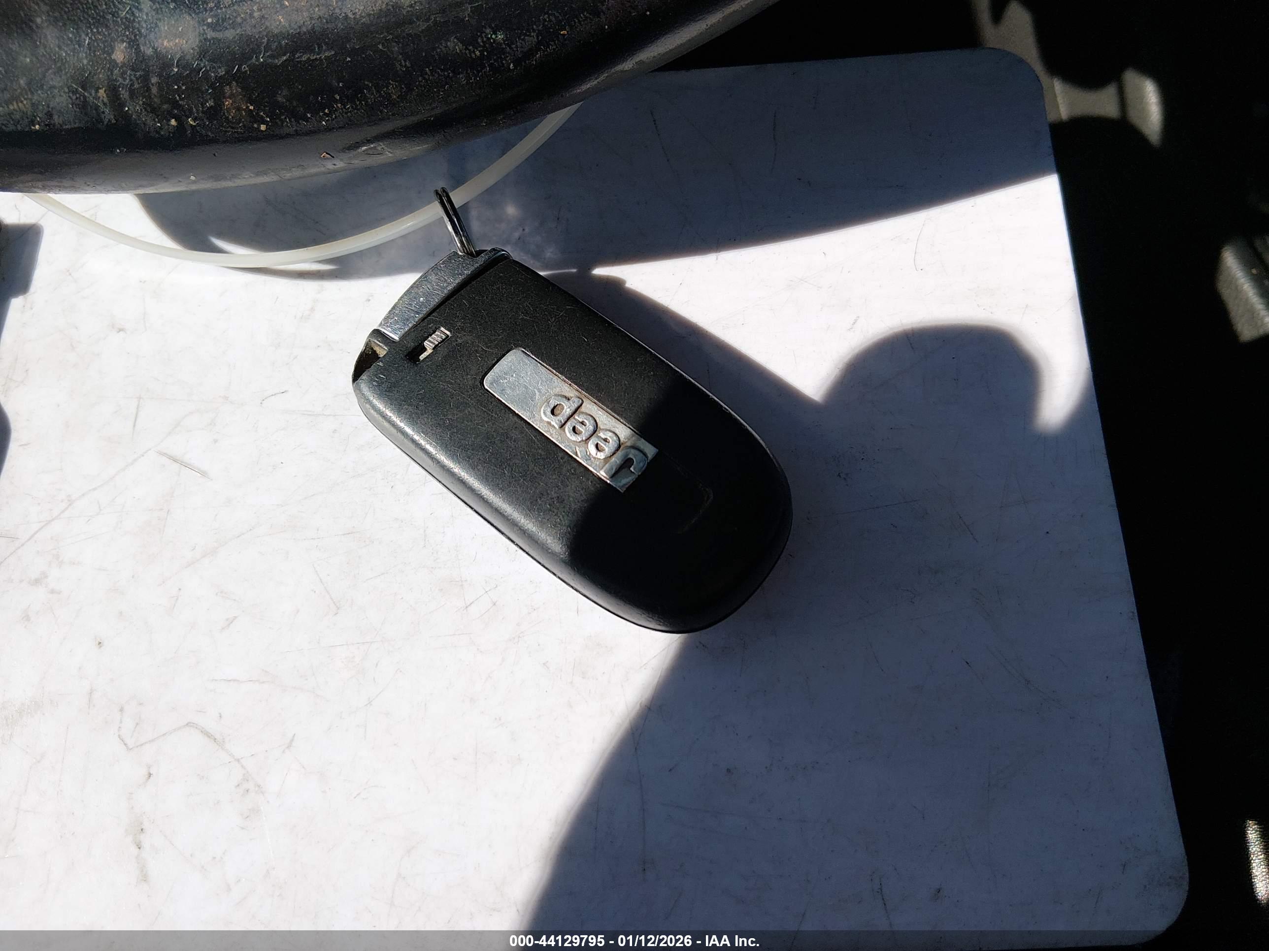 JEEP CHEROKEE image 11