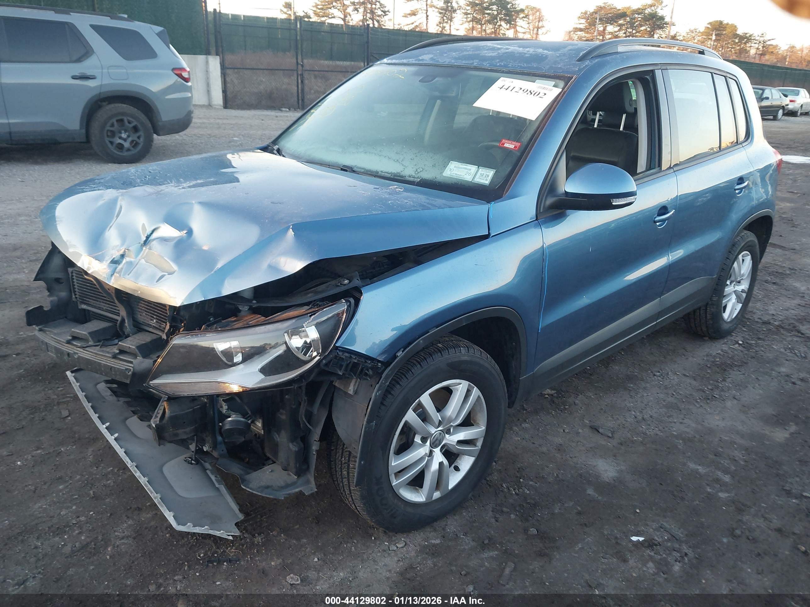 VOLKSWAGEN TIGUAN image 2
