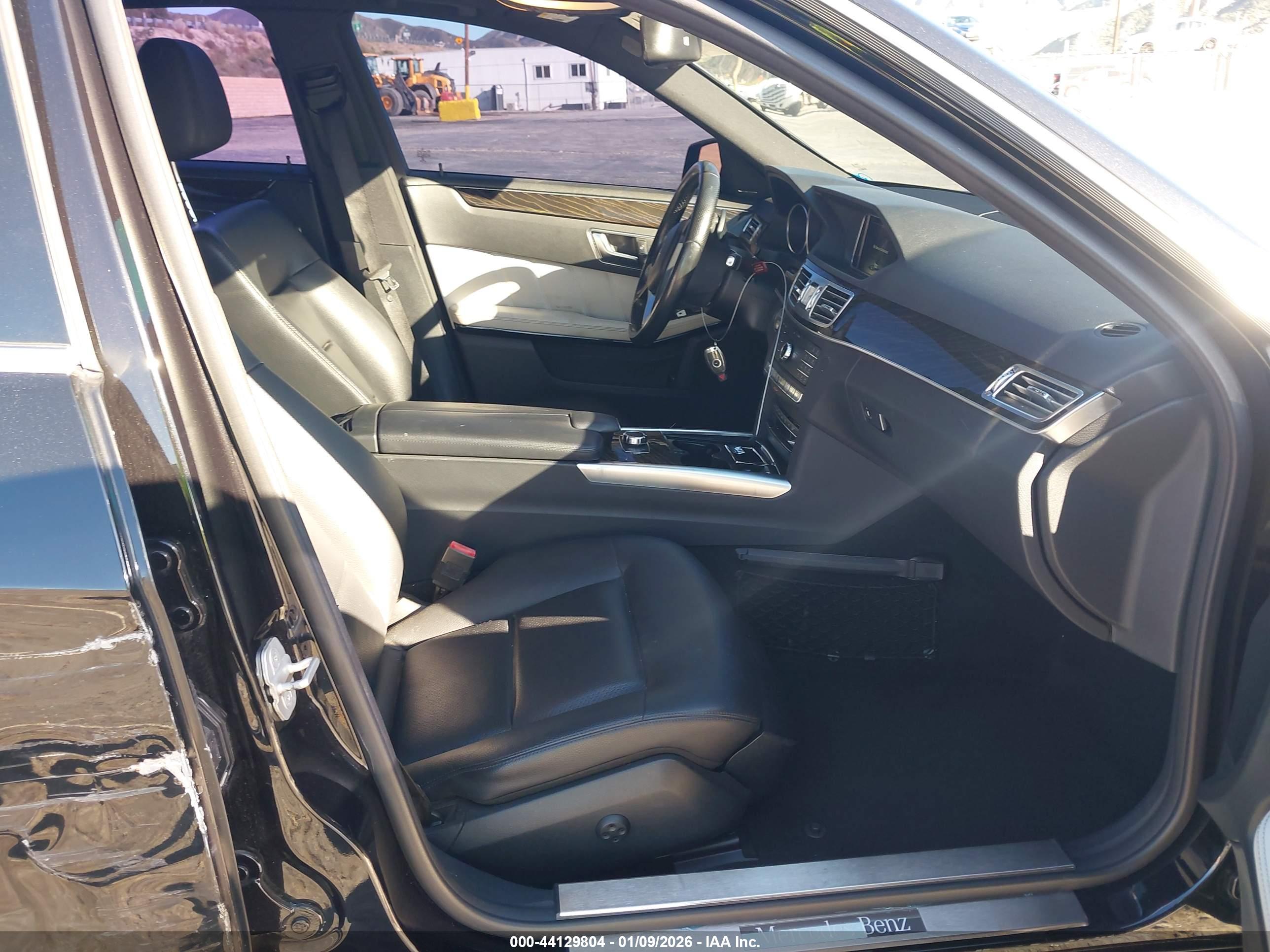 MERCEDES-BENZ E image 5