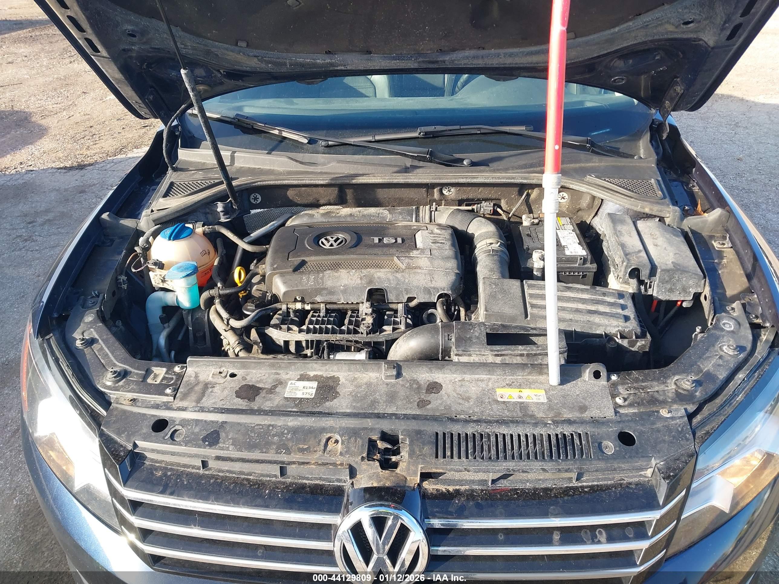 VOLKSWAGEN PASSAT image 10
