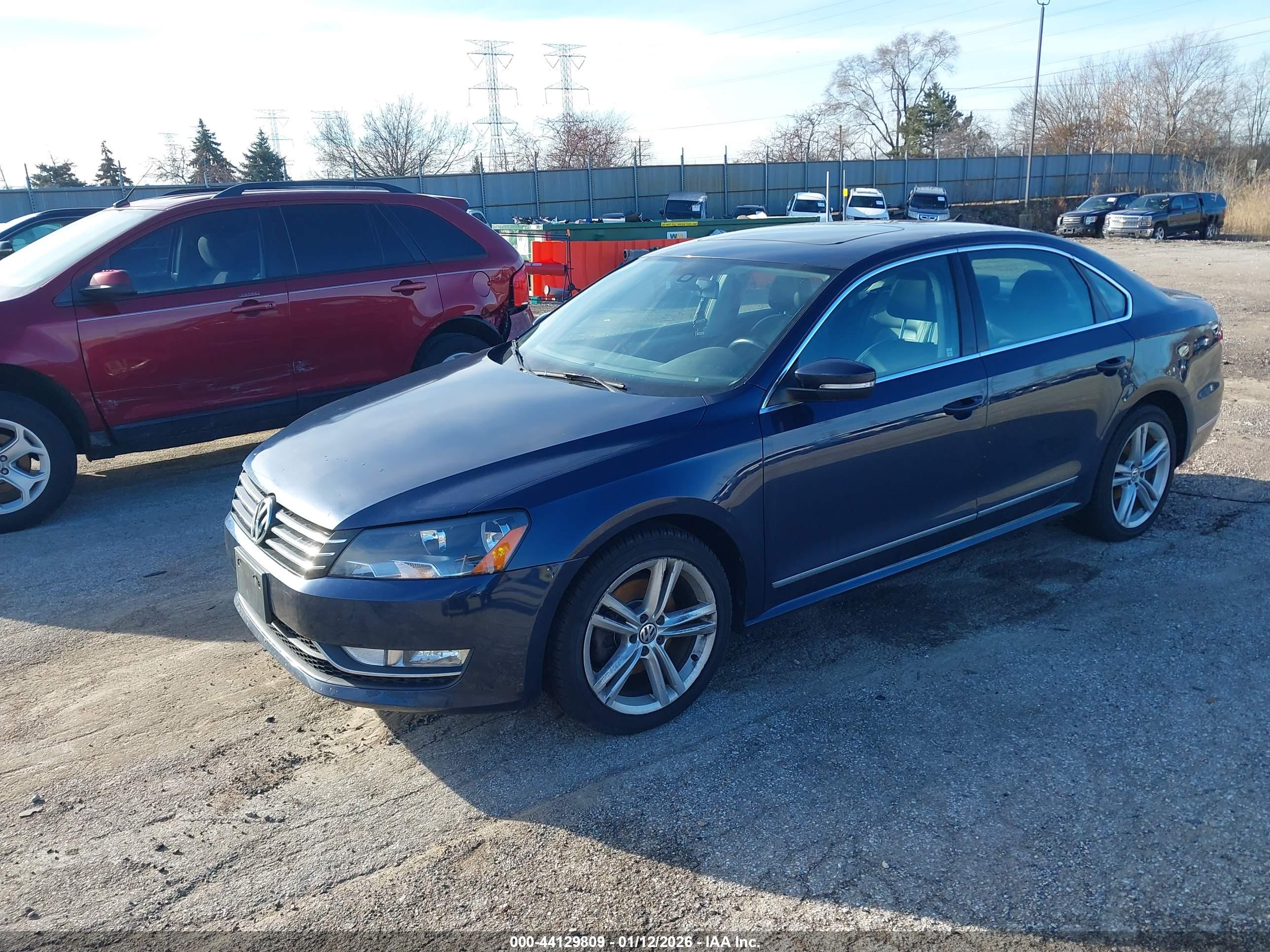 VOLKSWAGEN PASSAT image 2