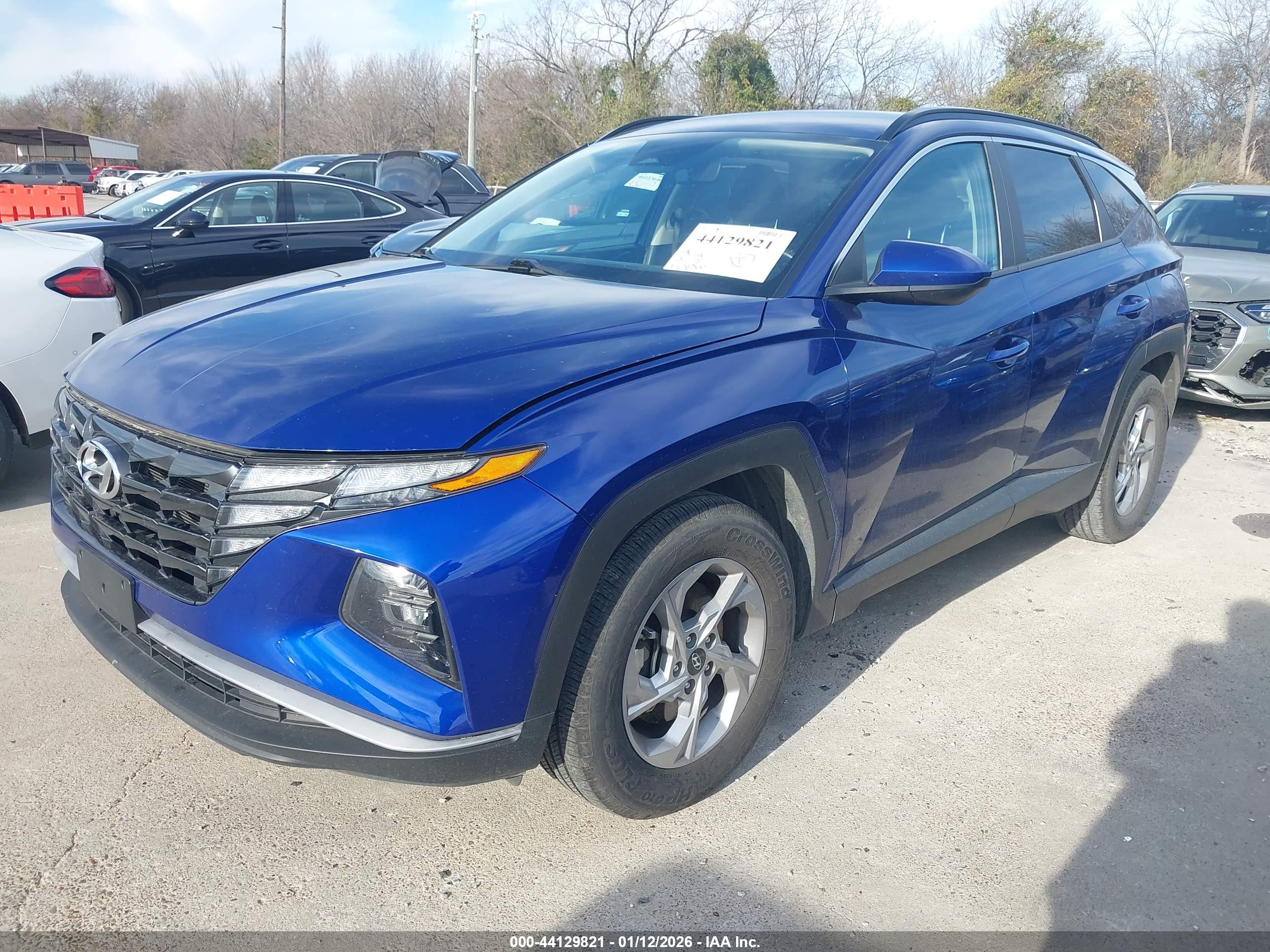 HYUNDAI TUCSON image 2