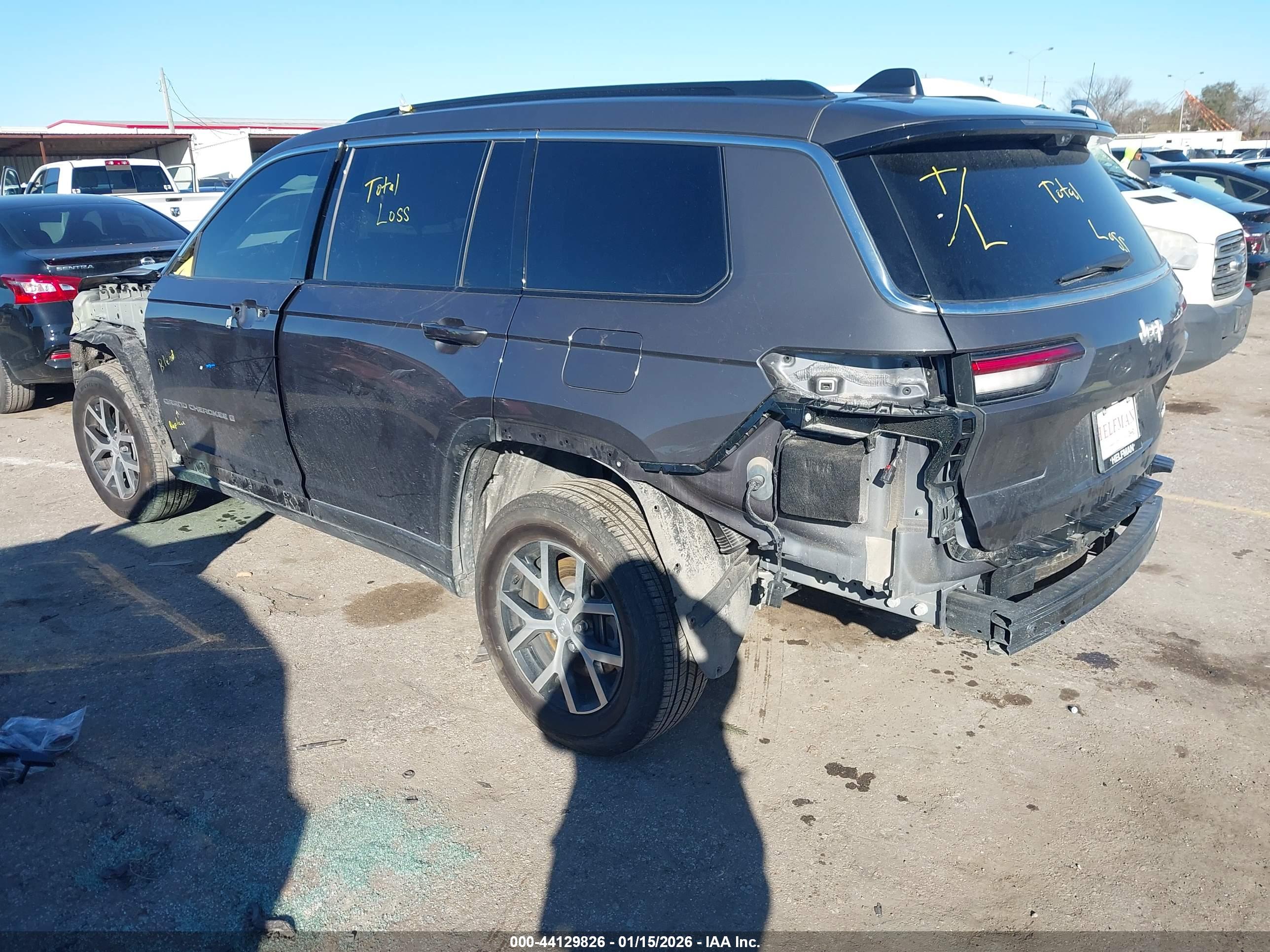 JEEP GRAND image 3