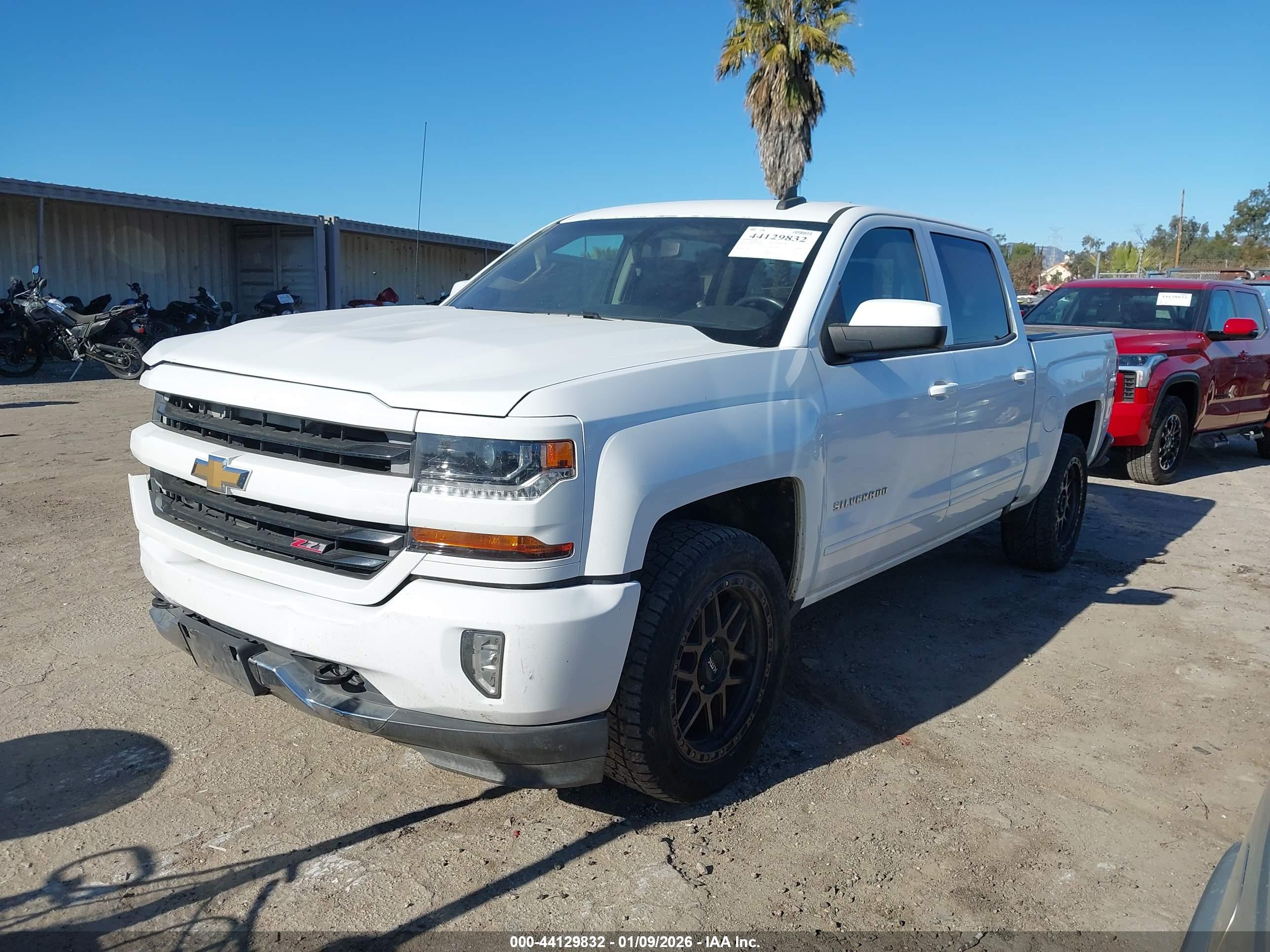 CHEVROLET SILVERADO image 2