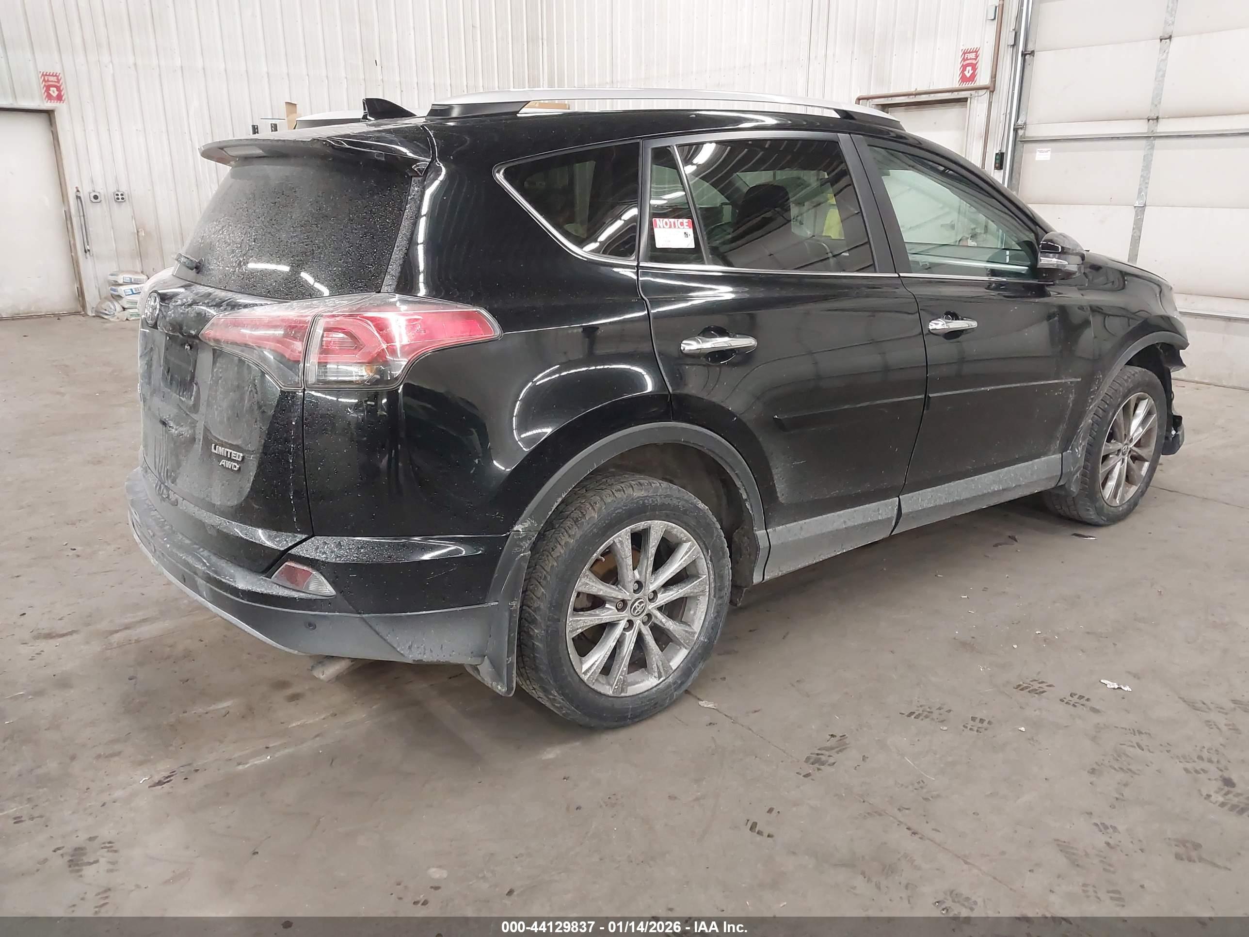 TOYOTA RAV4 image 4