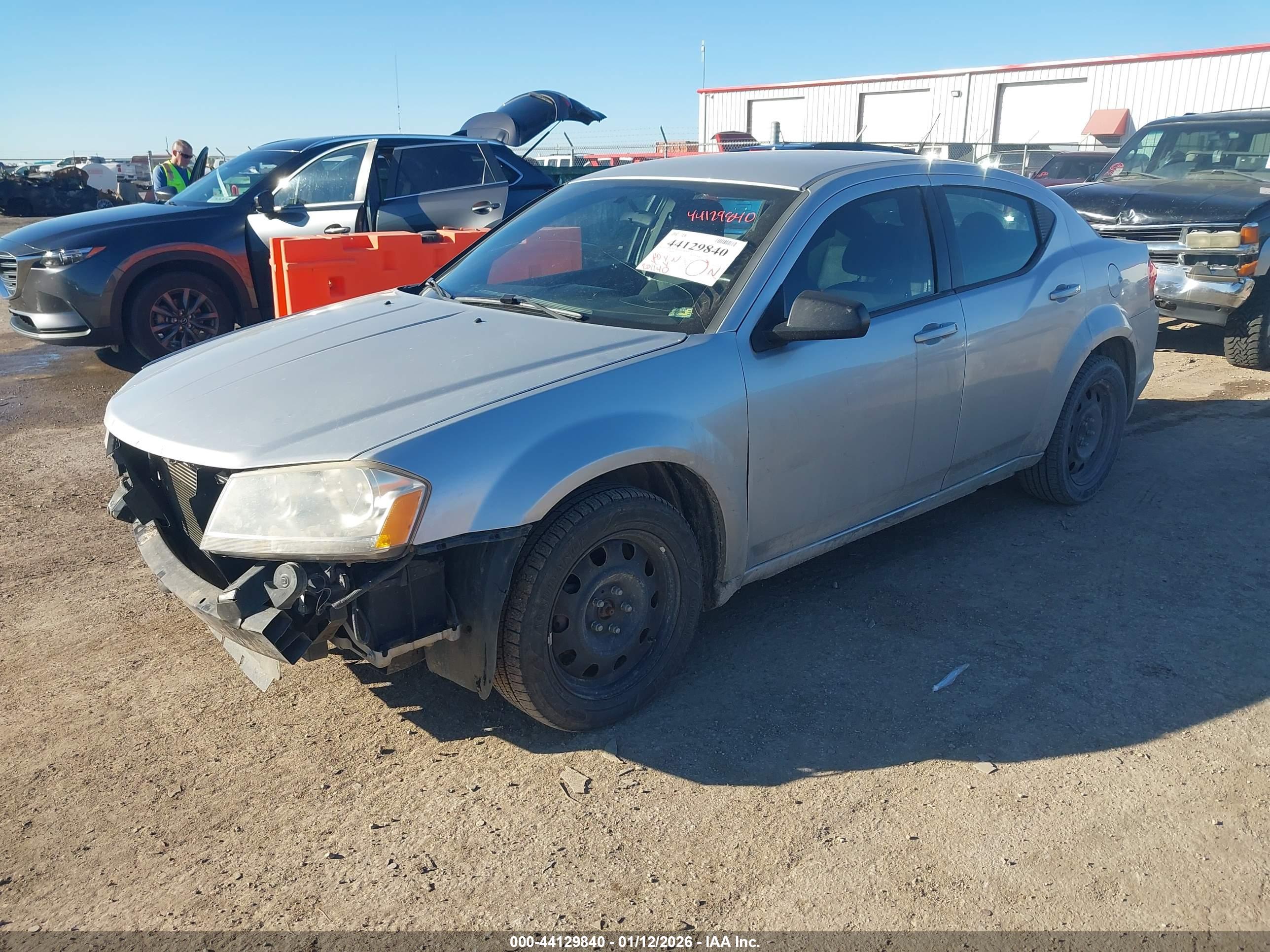 DODGE AVENGER image 2
