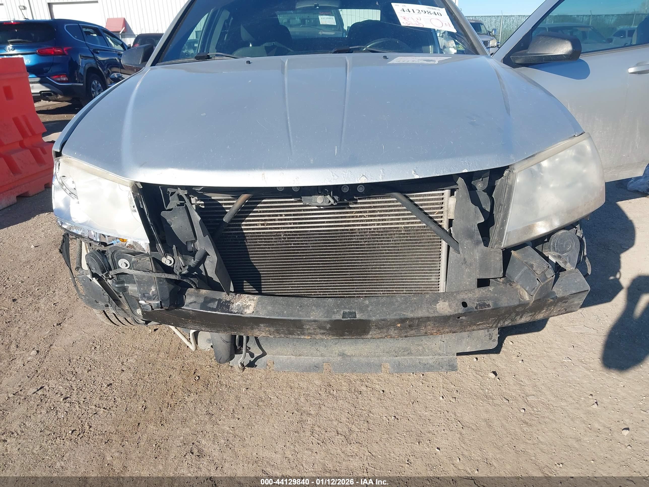 DODGE AVENGER image 6