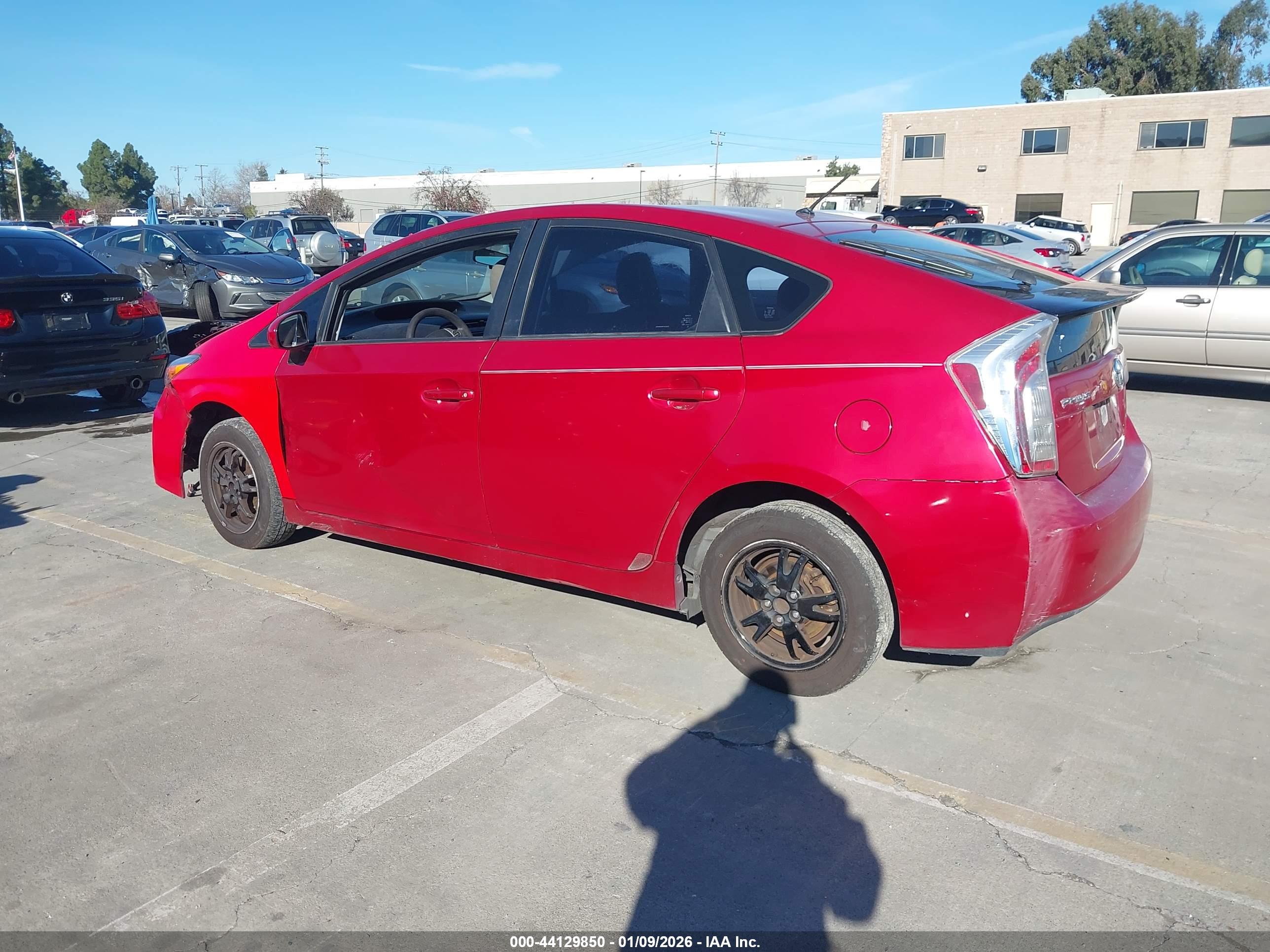 TOYOTA PRIUS image 3