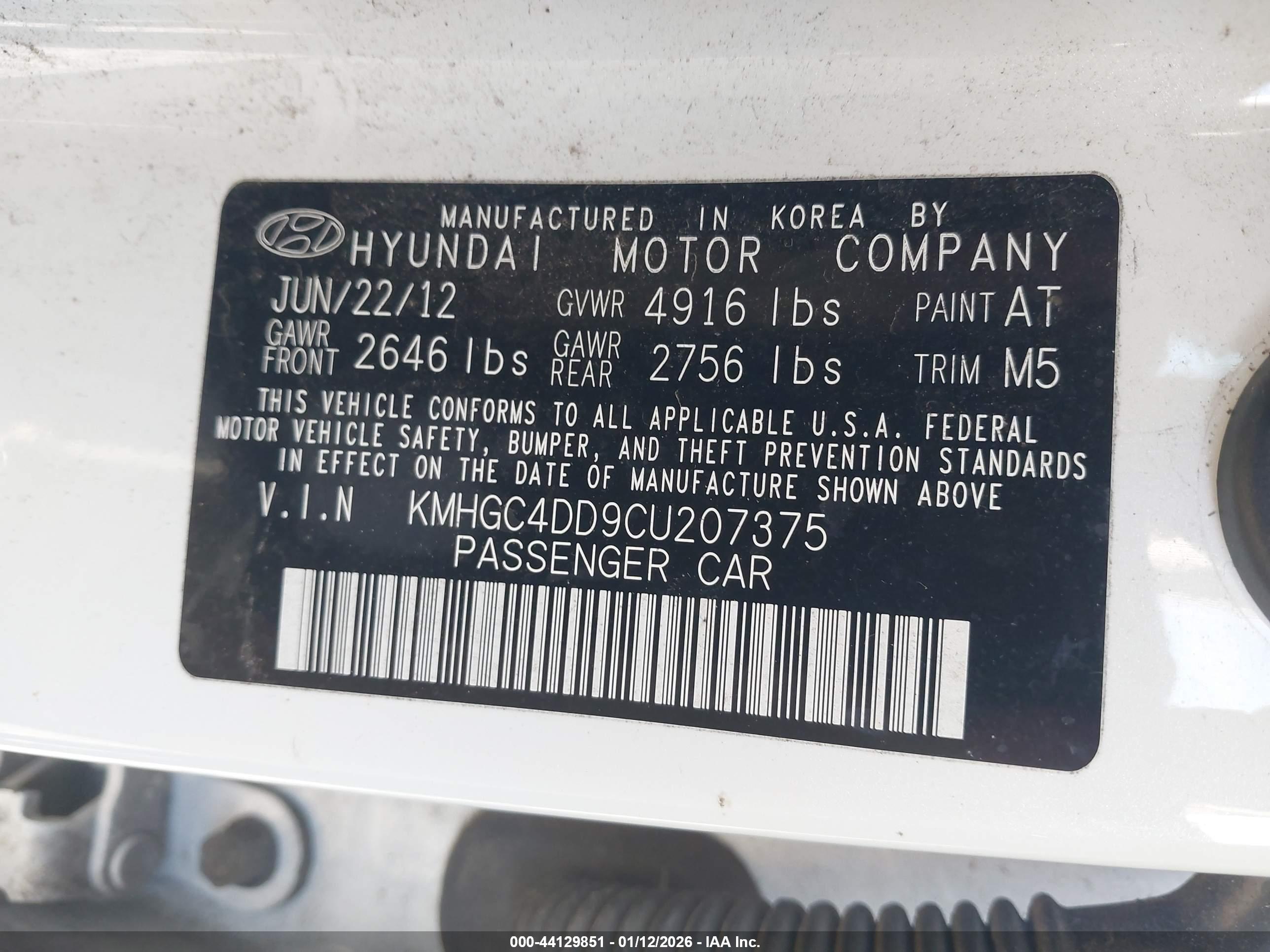 HYUNDAI GENESIS image 9
