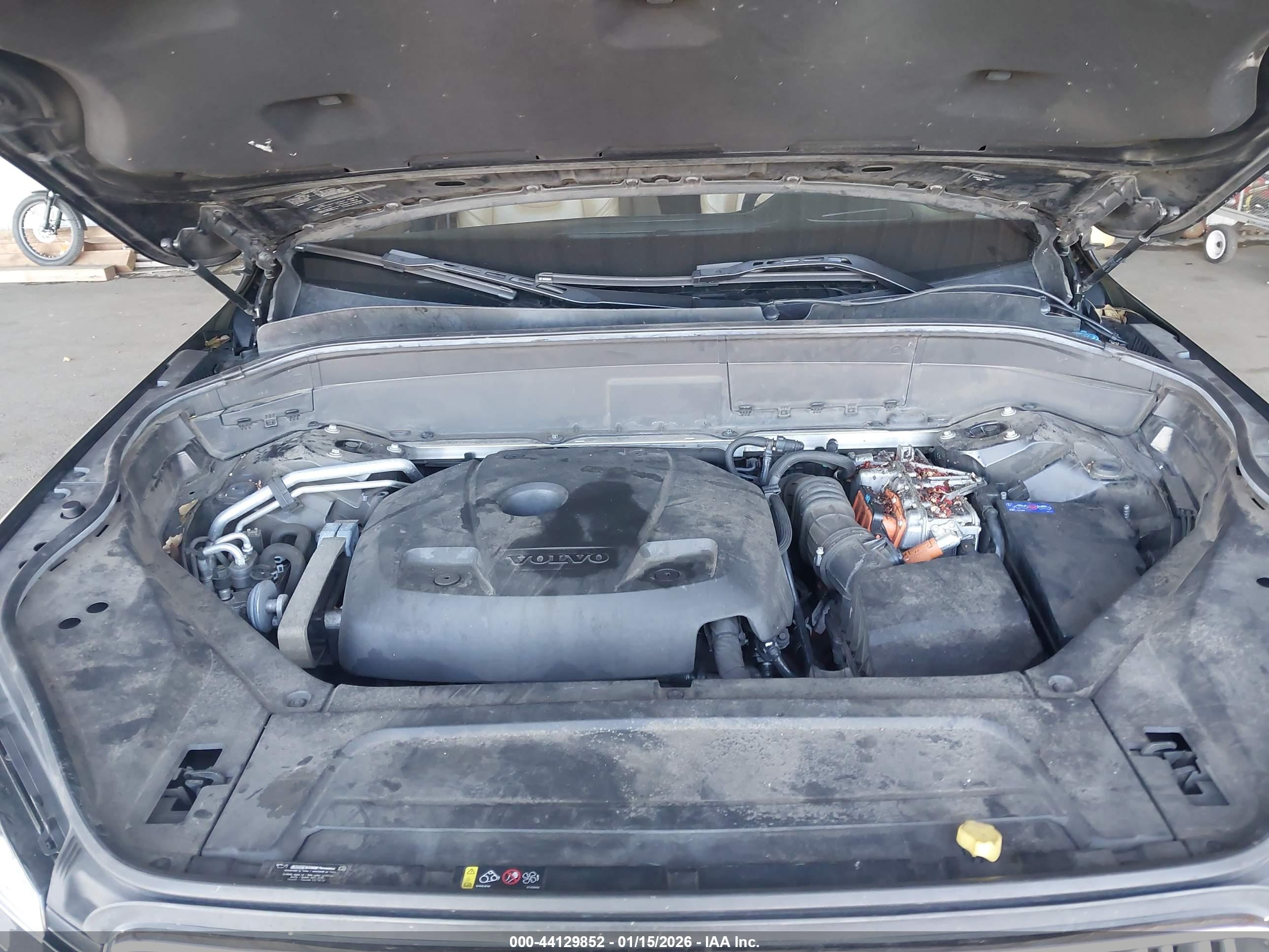 VOLVO XC90 image 10