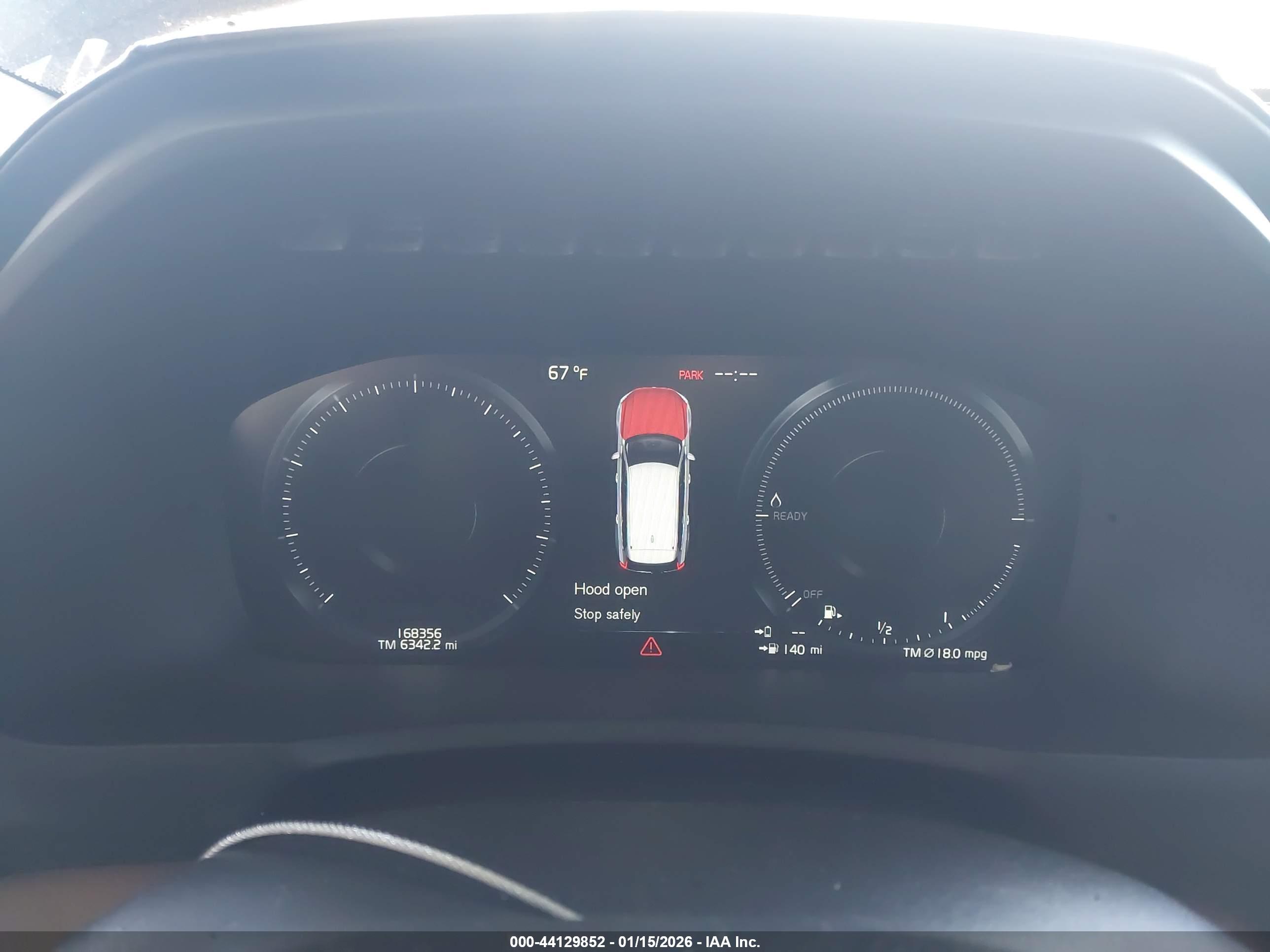 VOLVO XC90 image 7