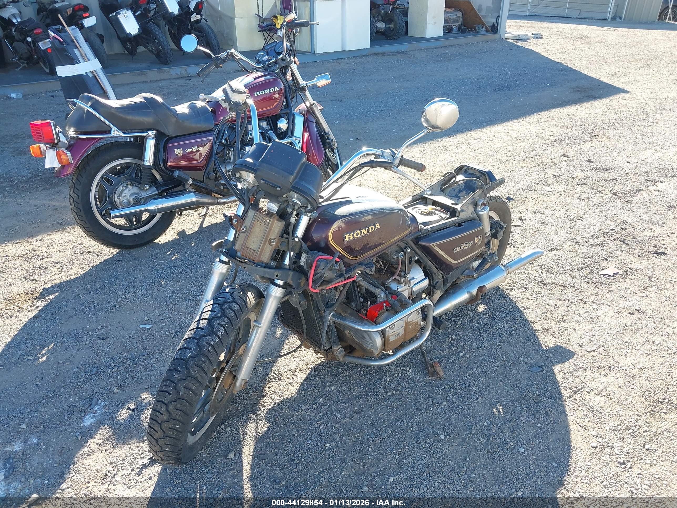 HONDA GOLD image 2