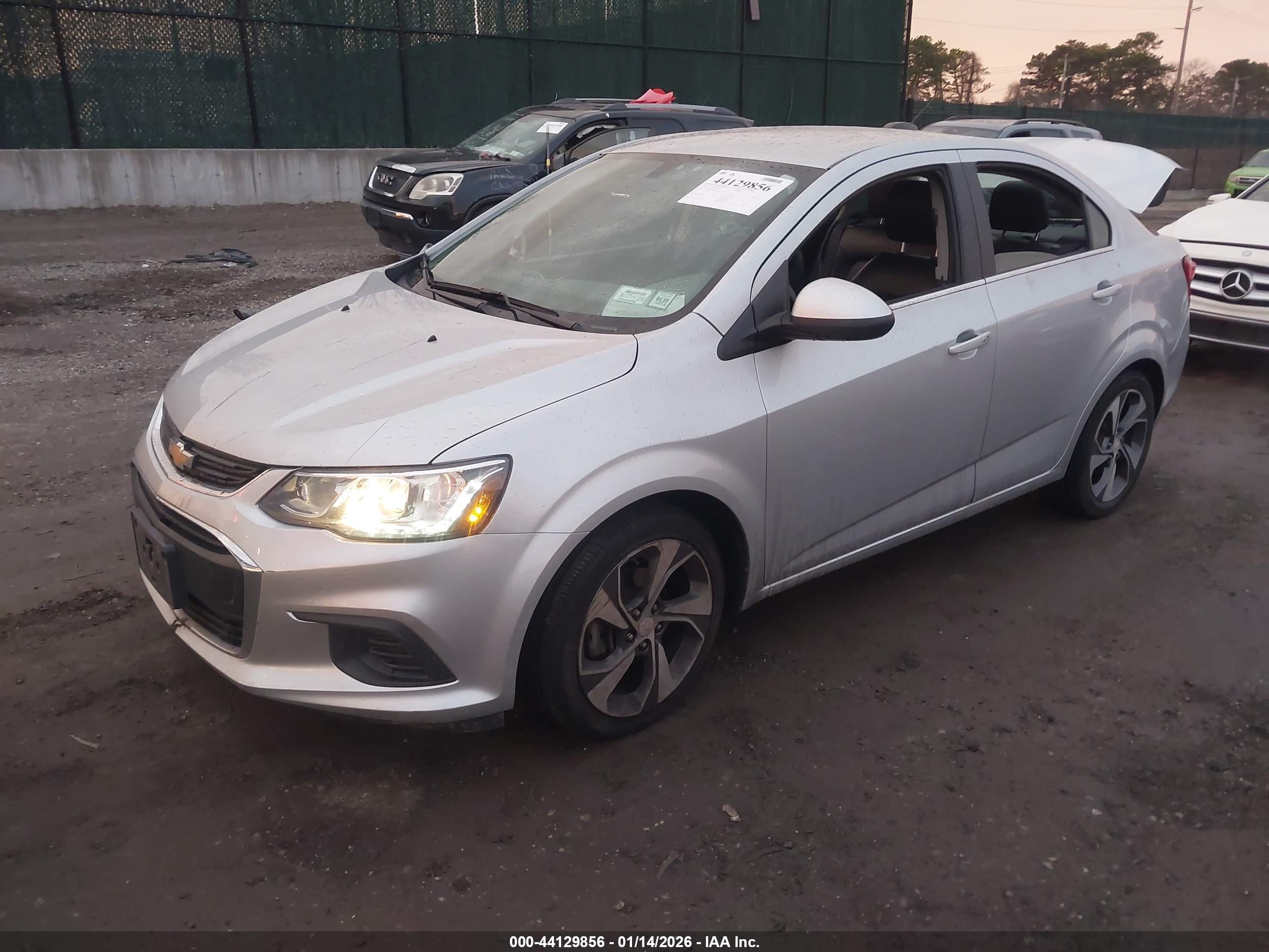 CHEVROLET SONIC image 2