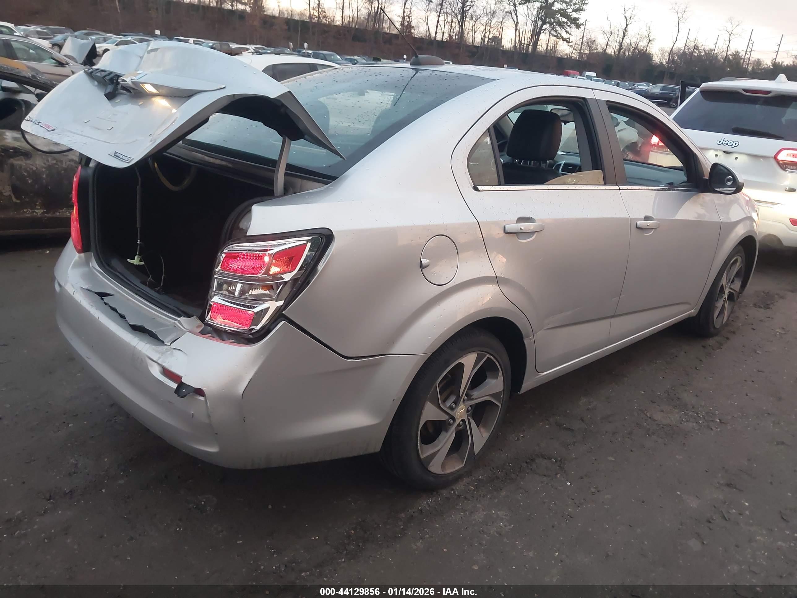 CHEVROLET SONIC image 4