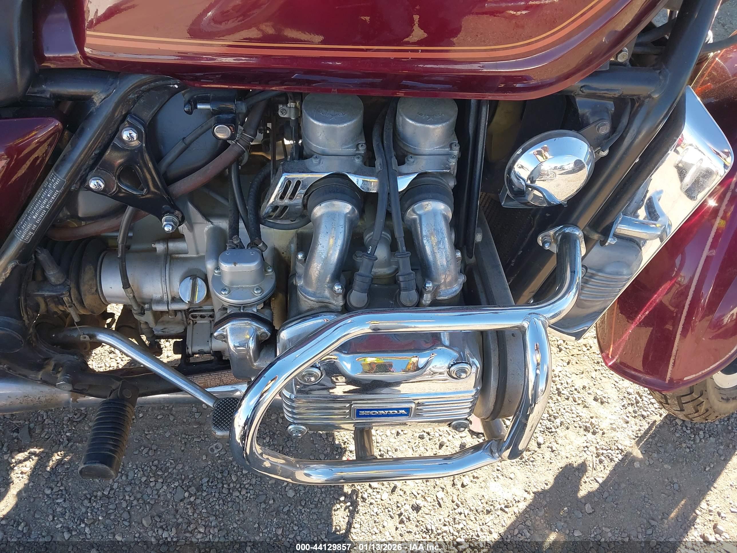 HONDA GL1100 image 8
