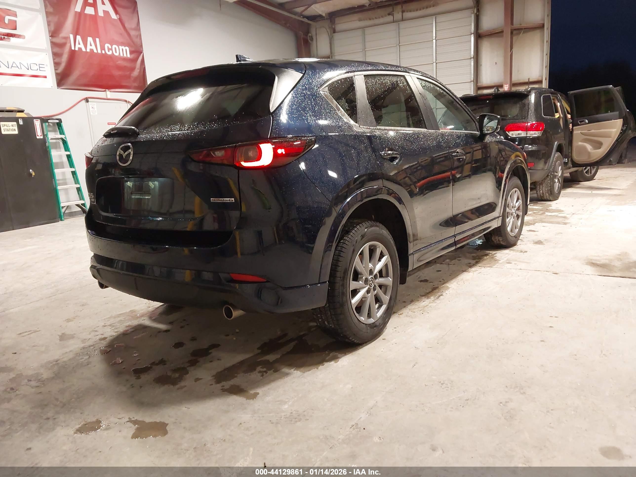MAZDA CX-5 image 4