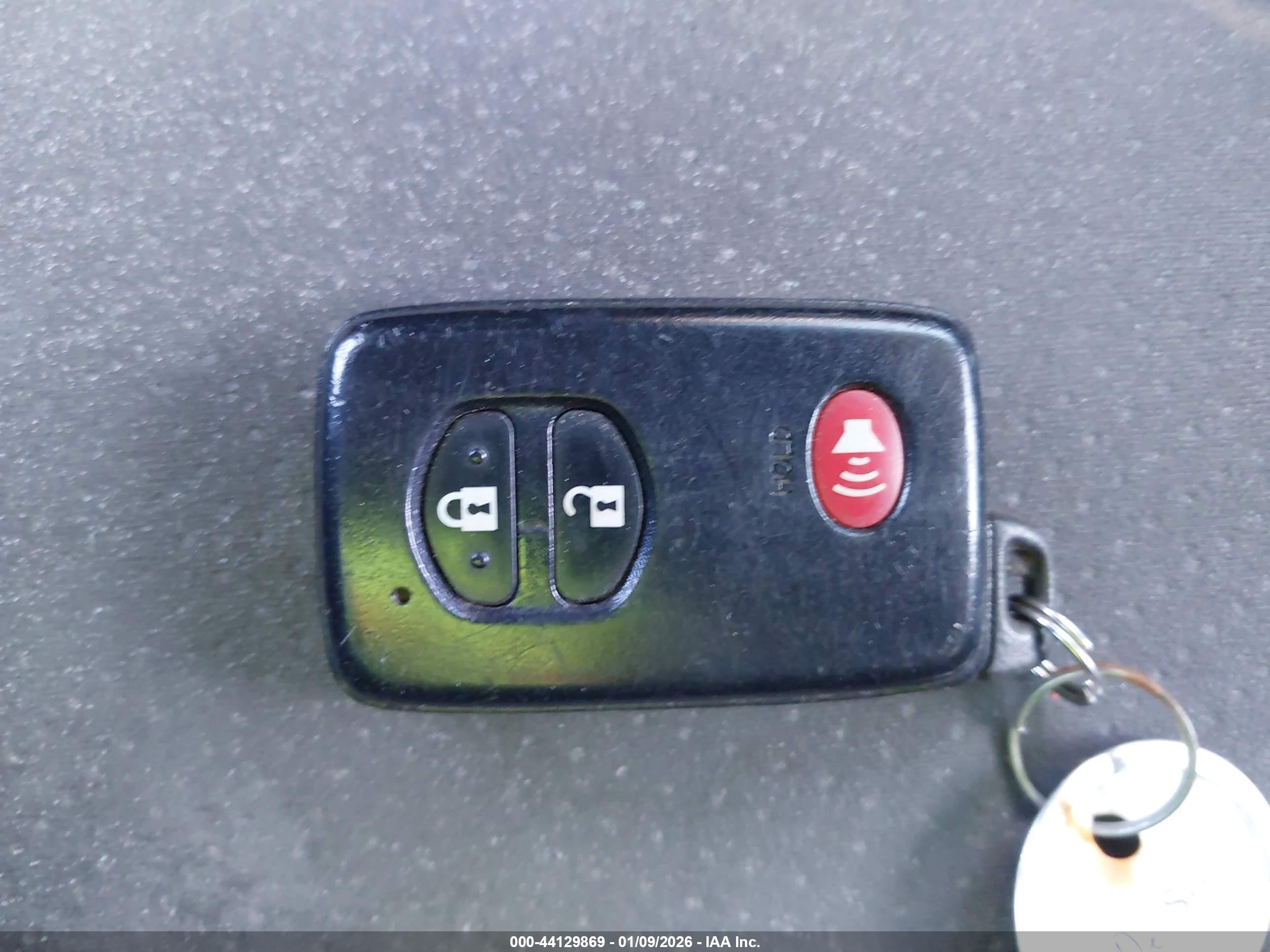 TOYOTA PRIUS image 11
