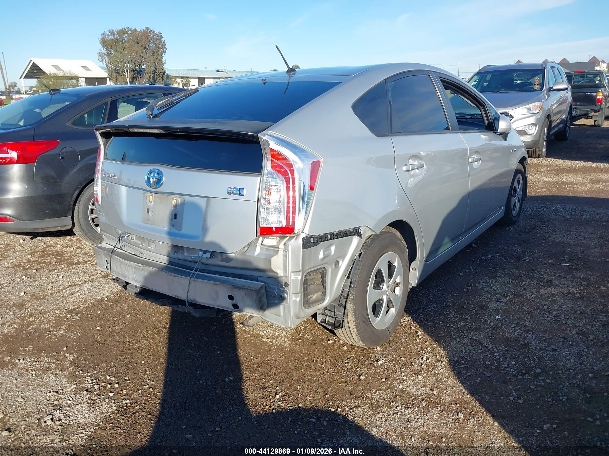 TOYOTA PRIUS image 4