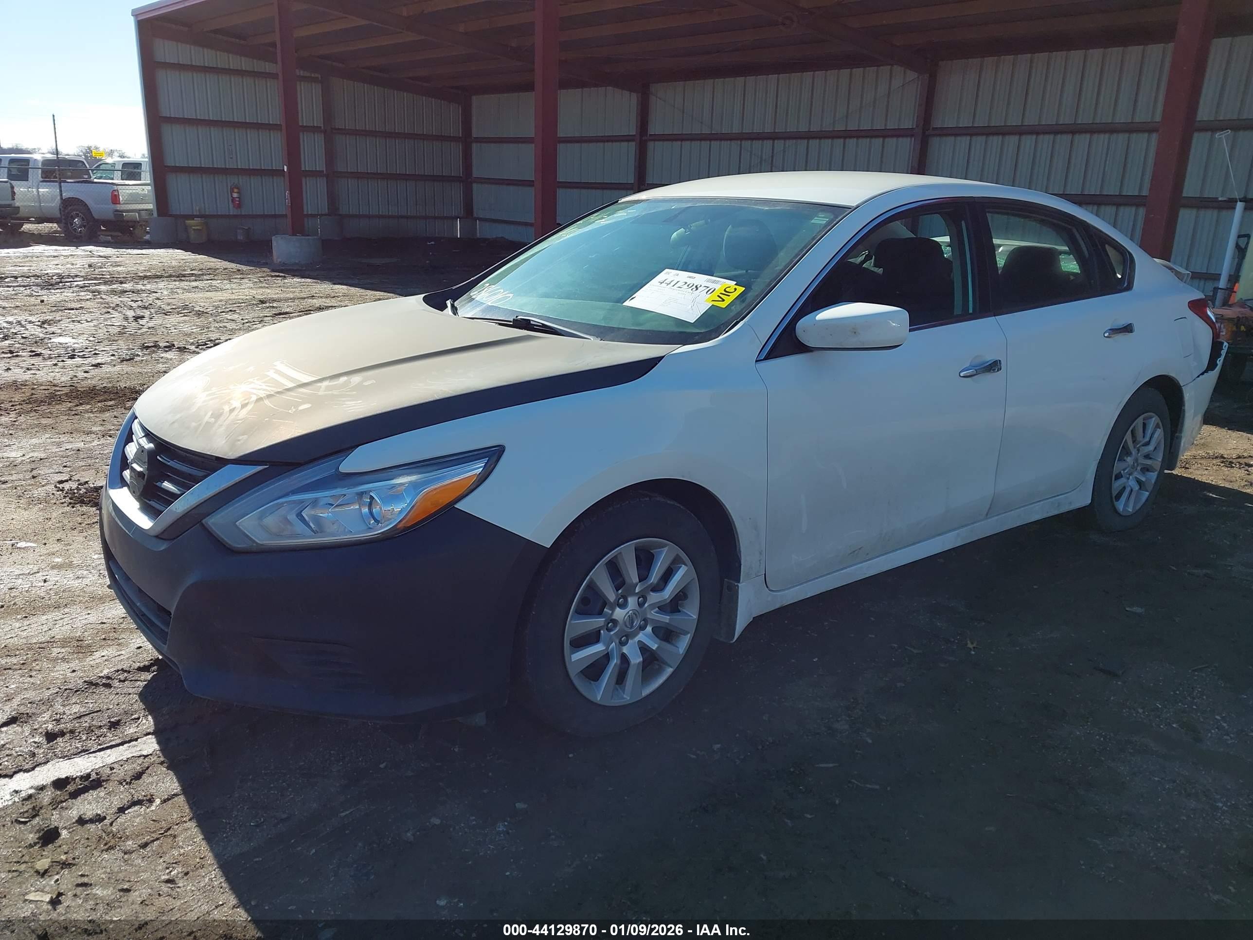 NISSAN ALTIMA image 2