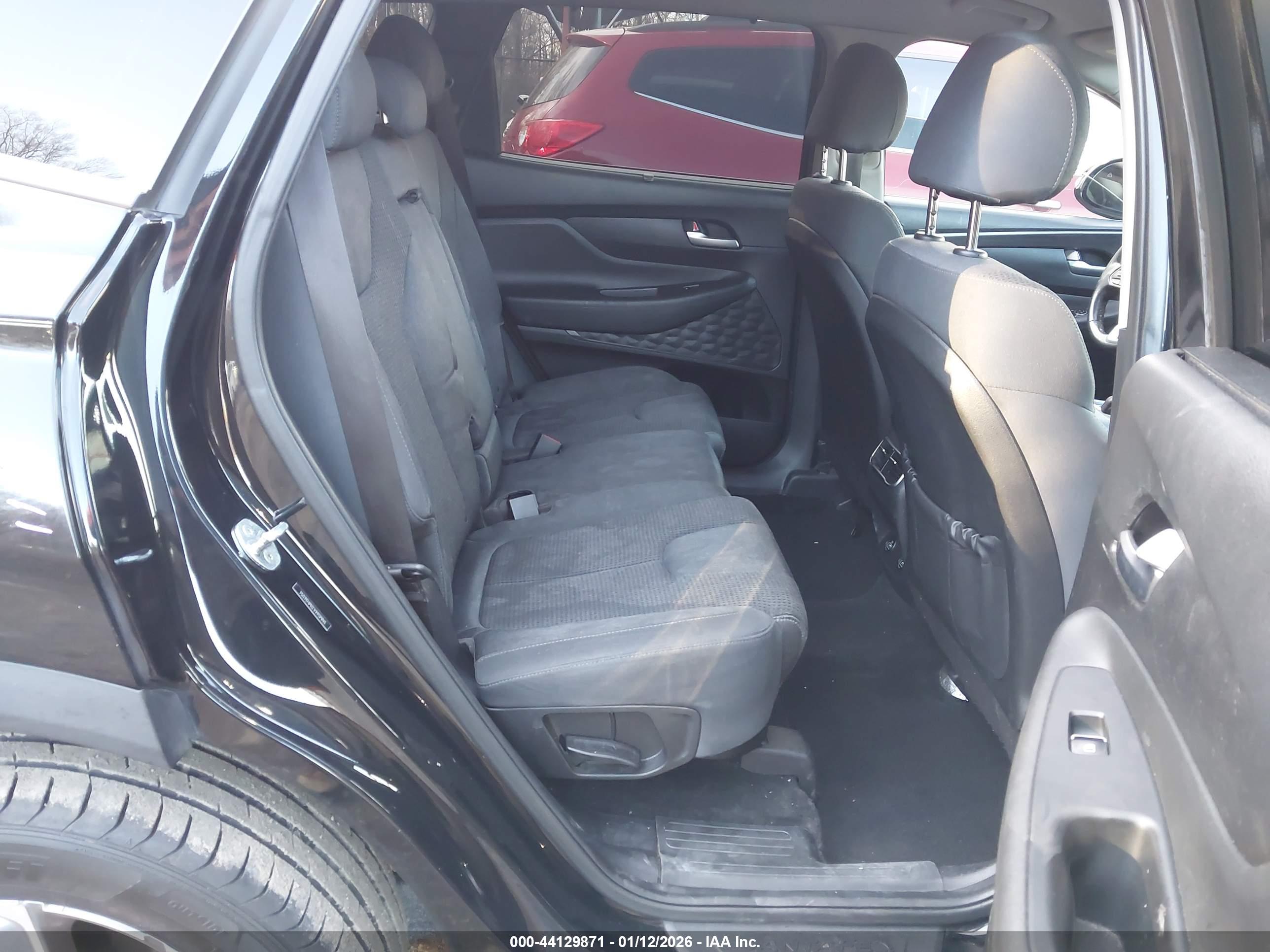 HYUNDAI SANTA image 8