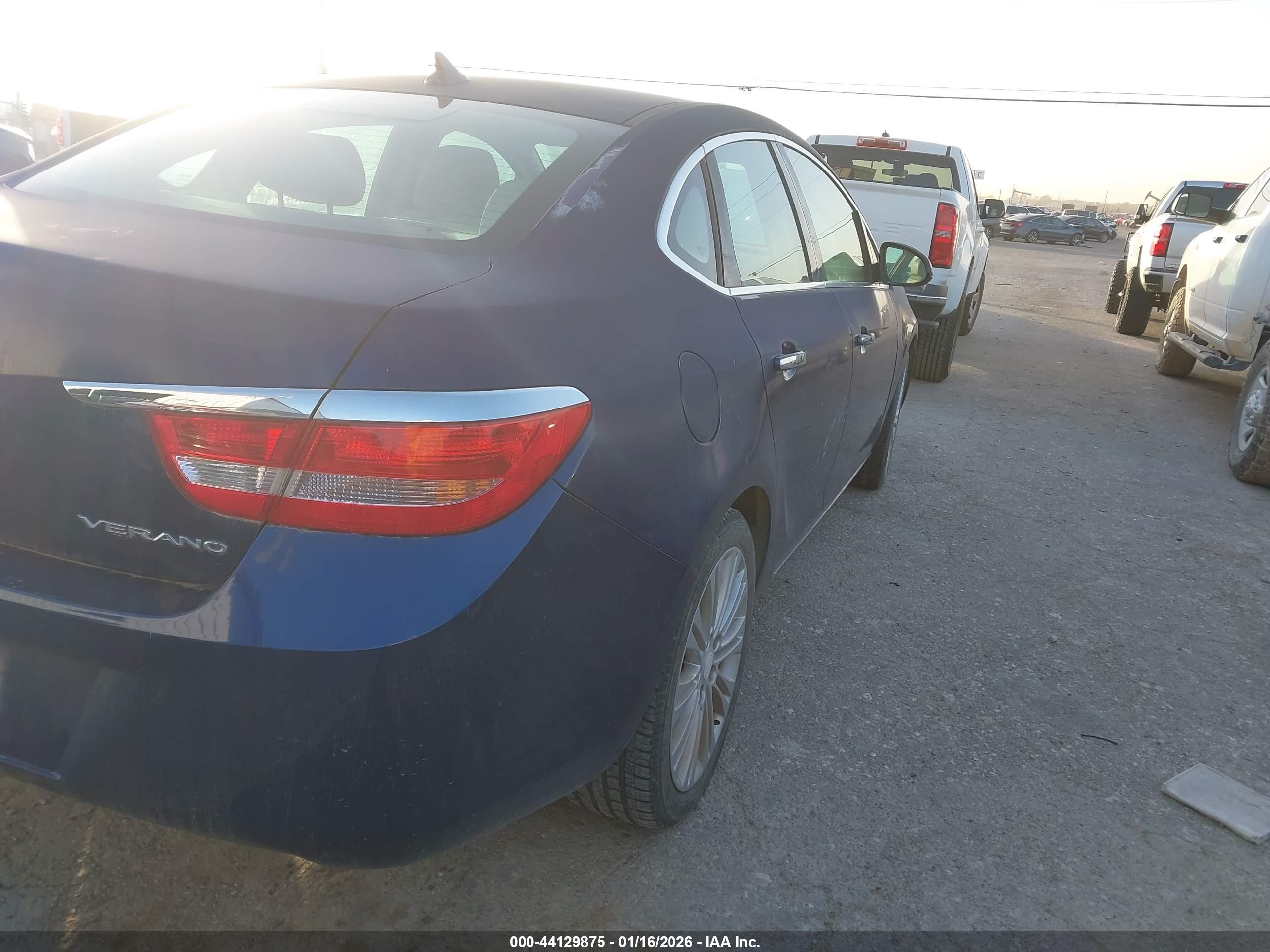 BUICK VERANO image 4