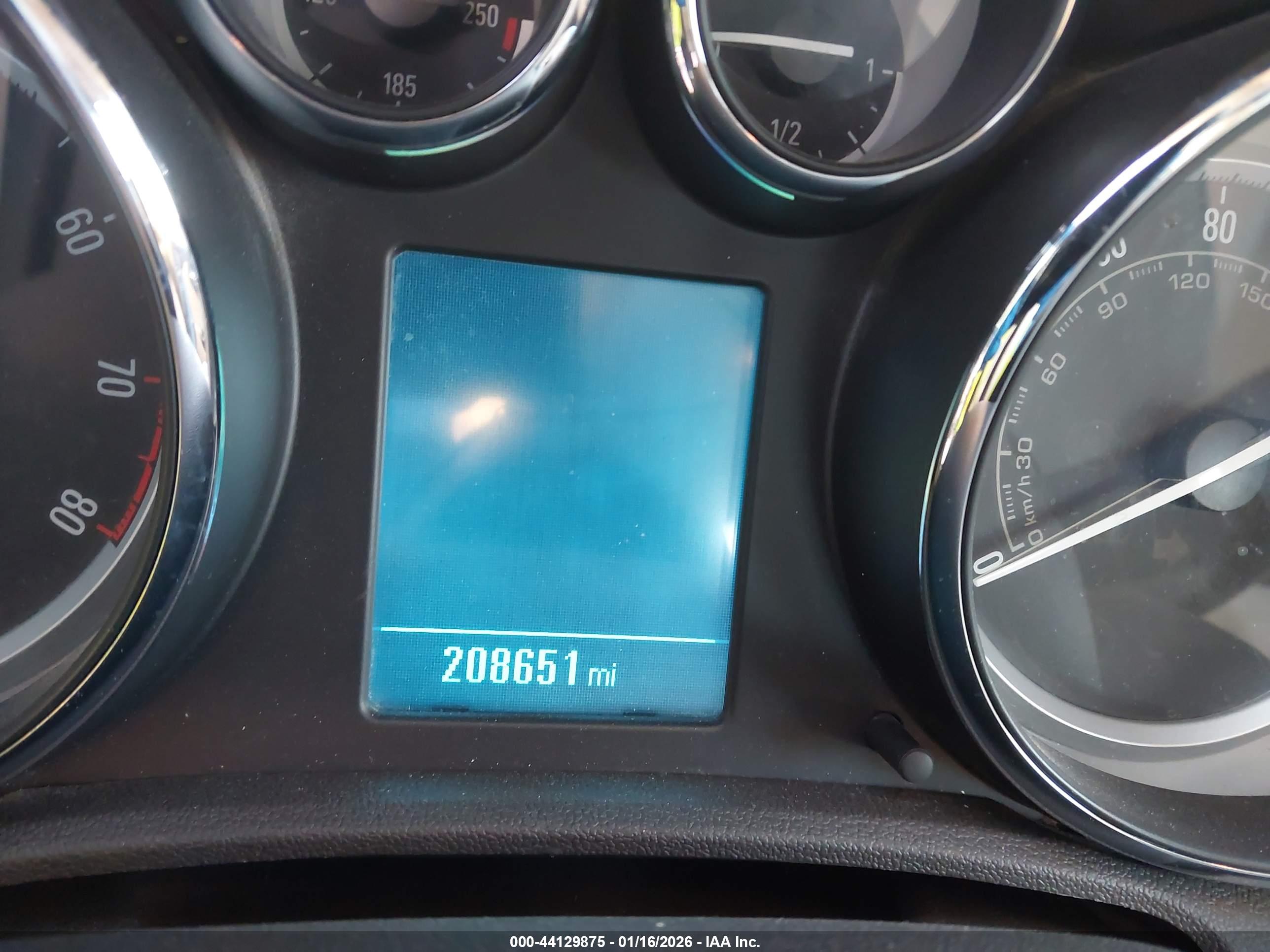 BUICK VERANO image 7