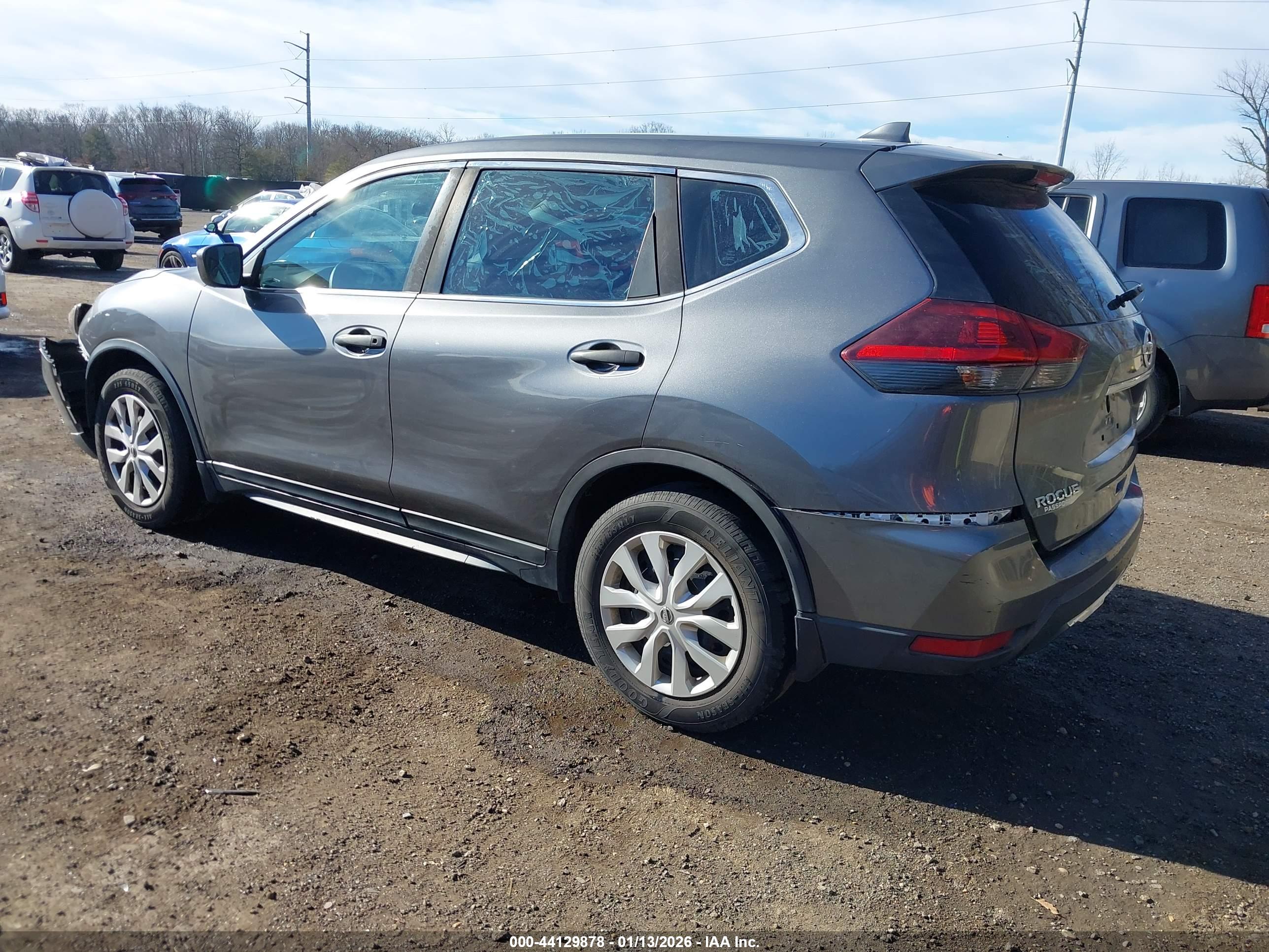 NISSAN ROGUE image 3