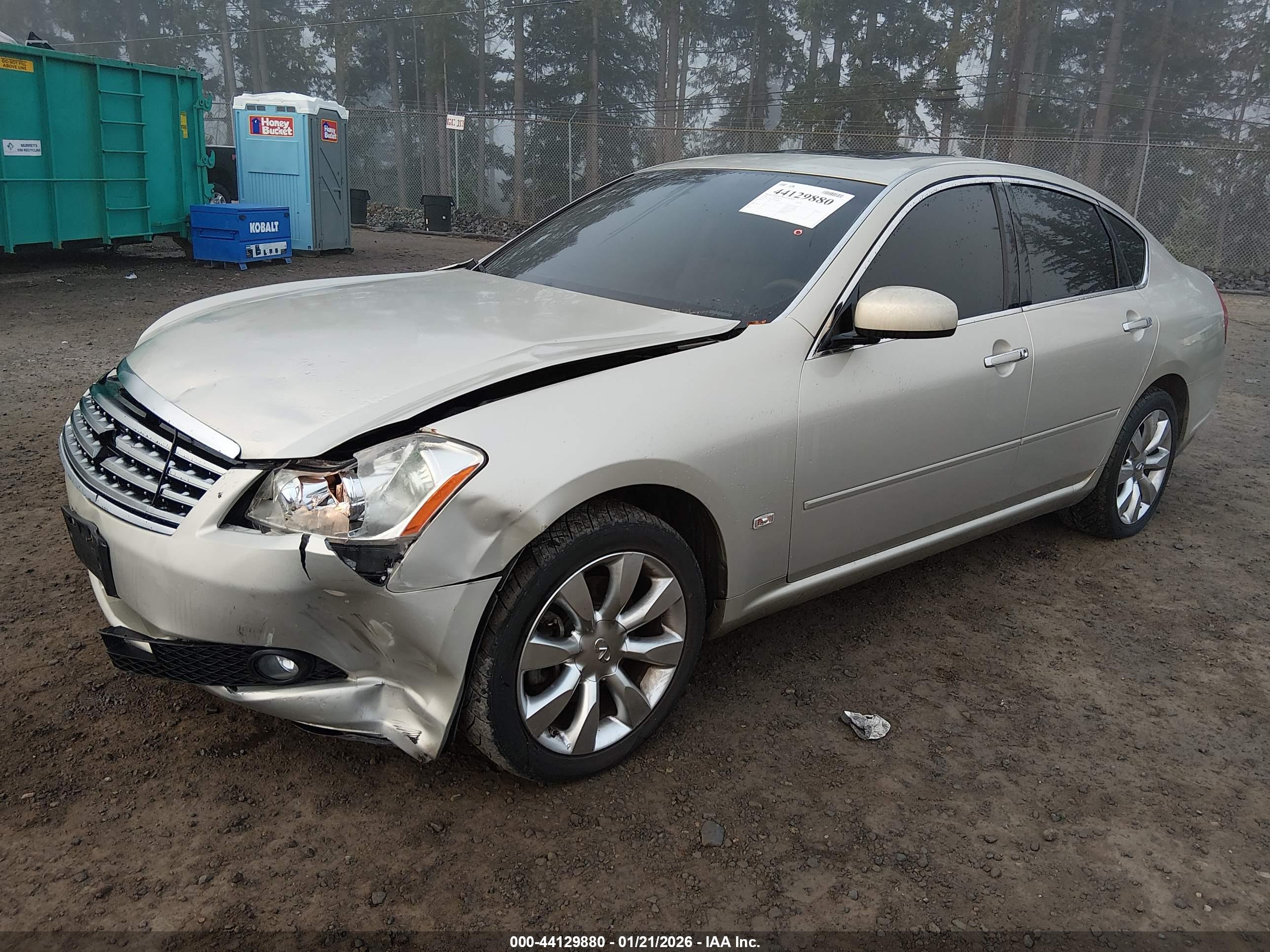 INFINITI M35X image 2
