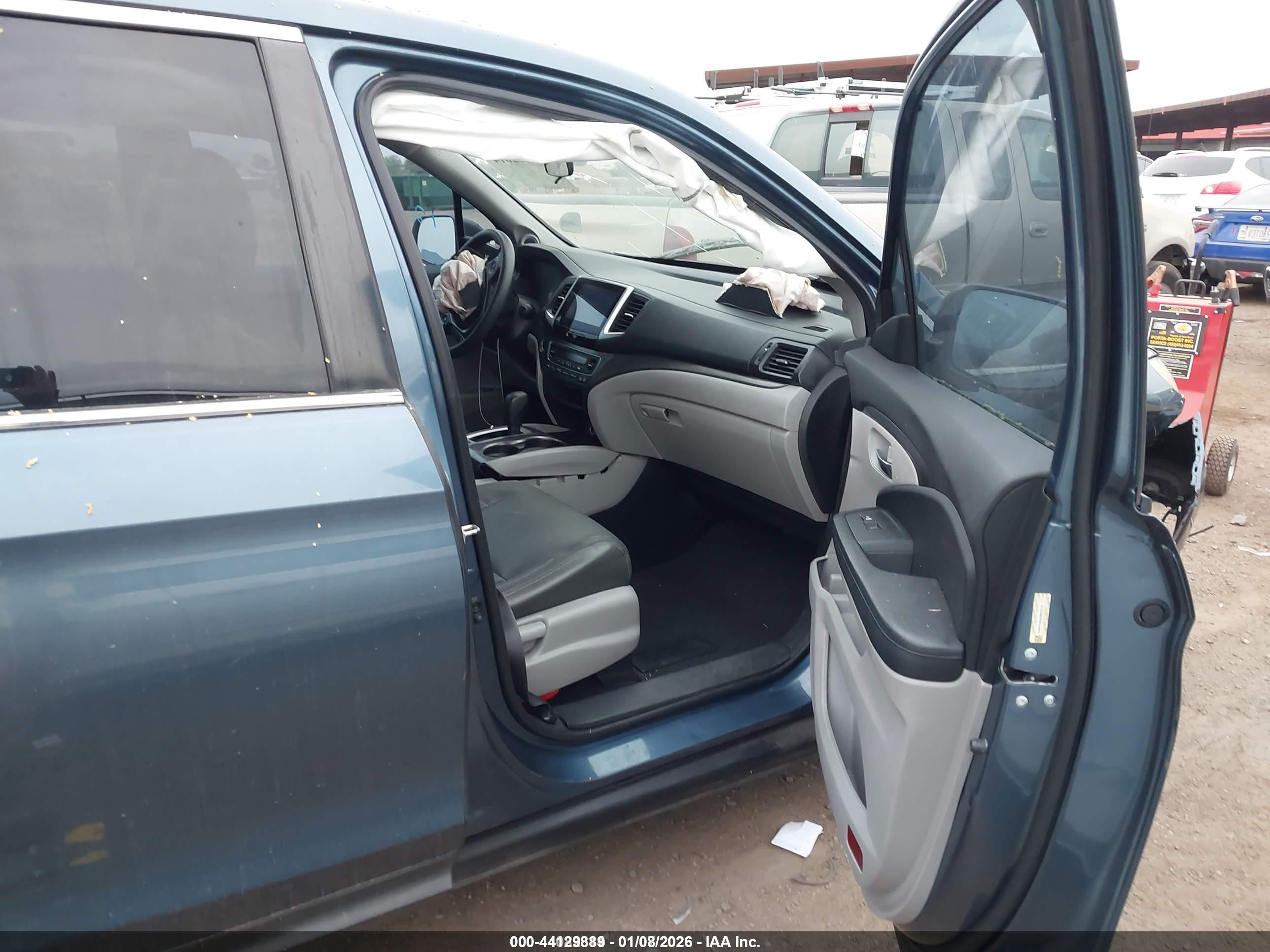 HONDA PILOT image 5
