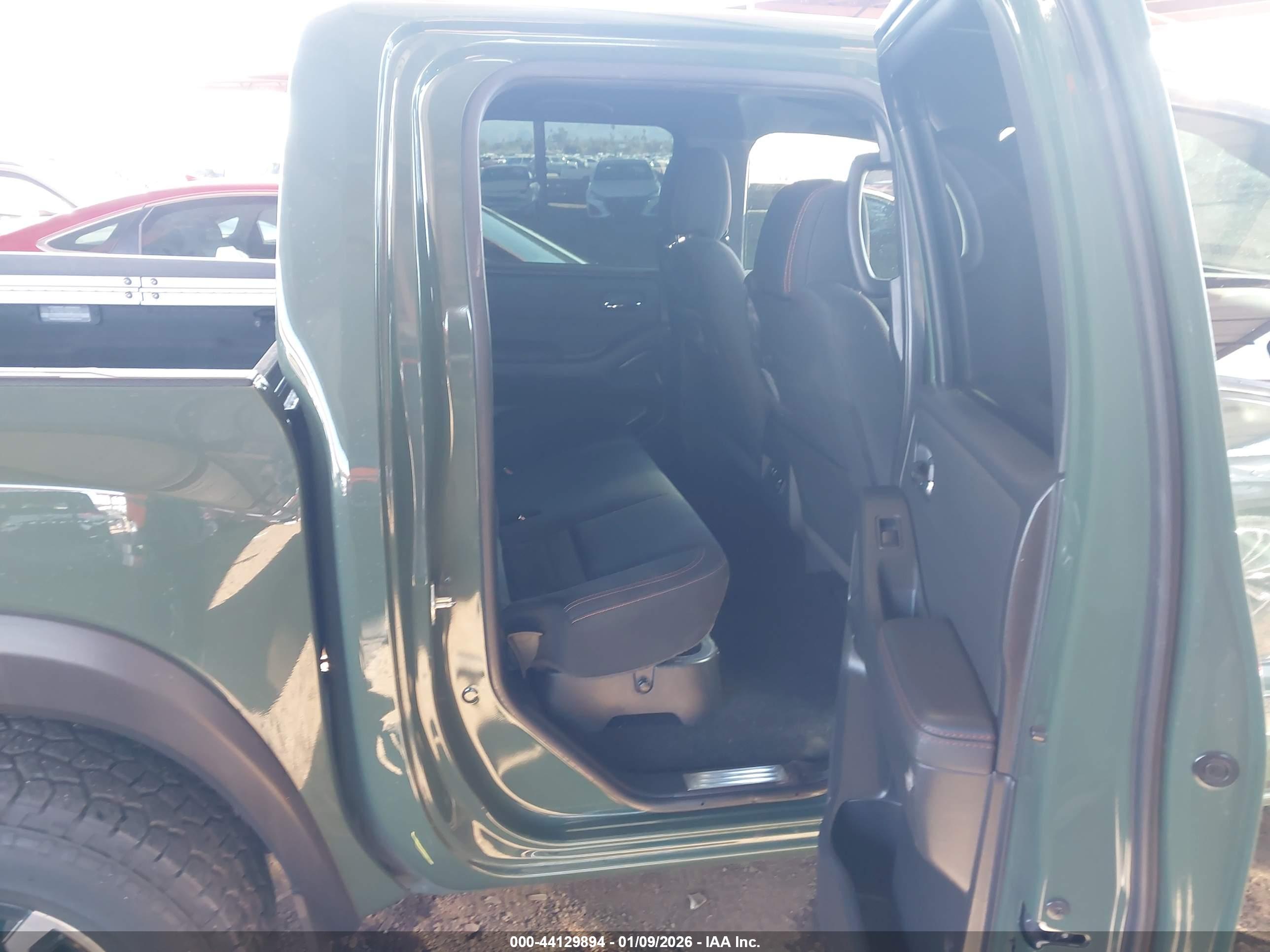 NISSAN FRONTIER image 8