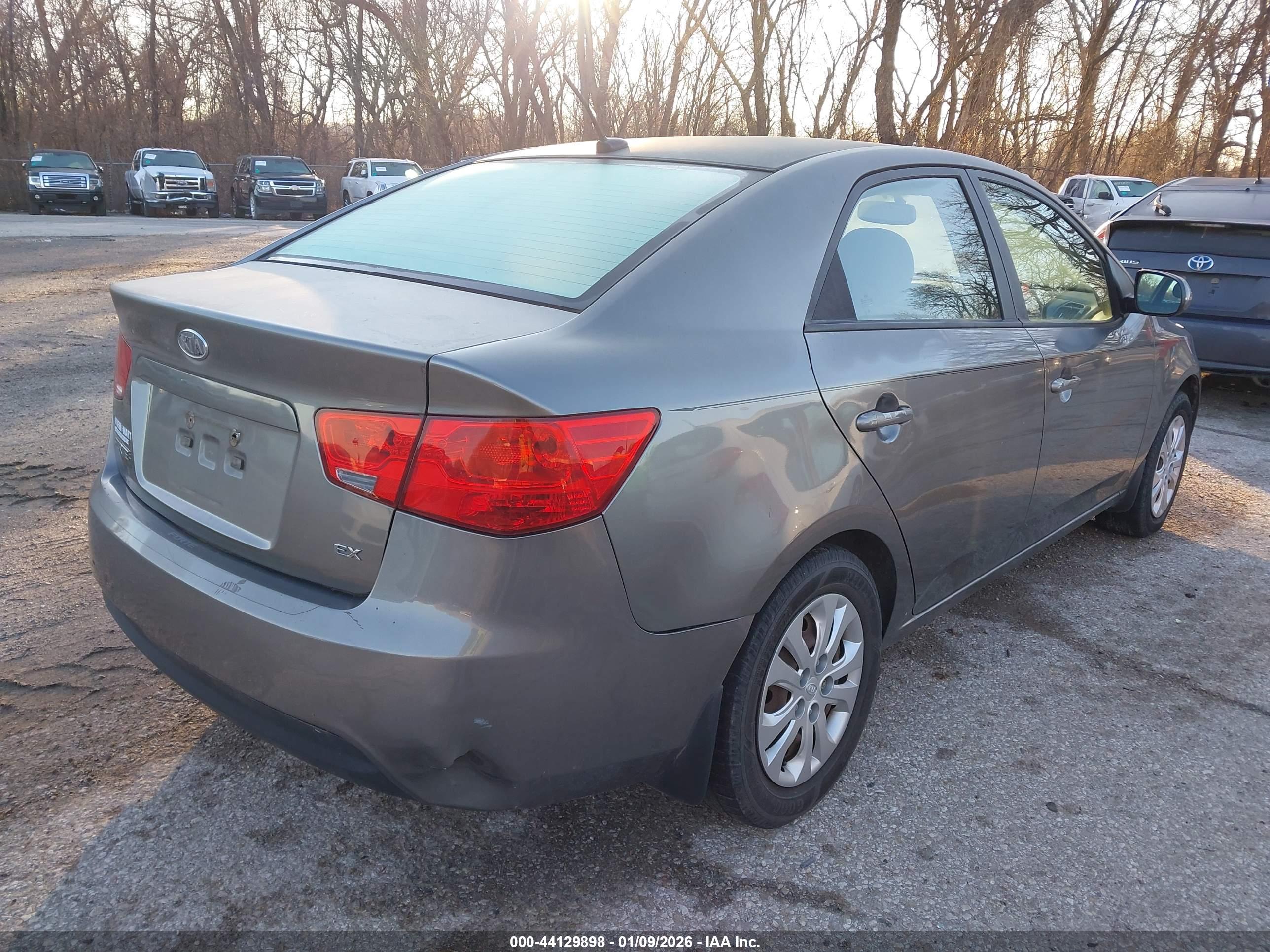 KIA FORTE image 4