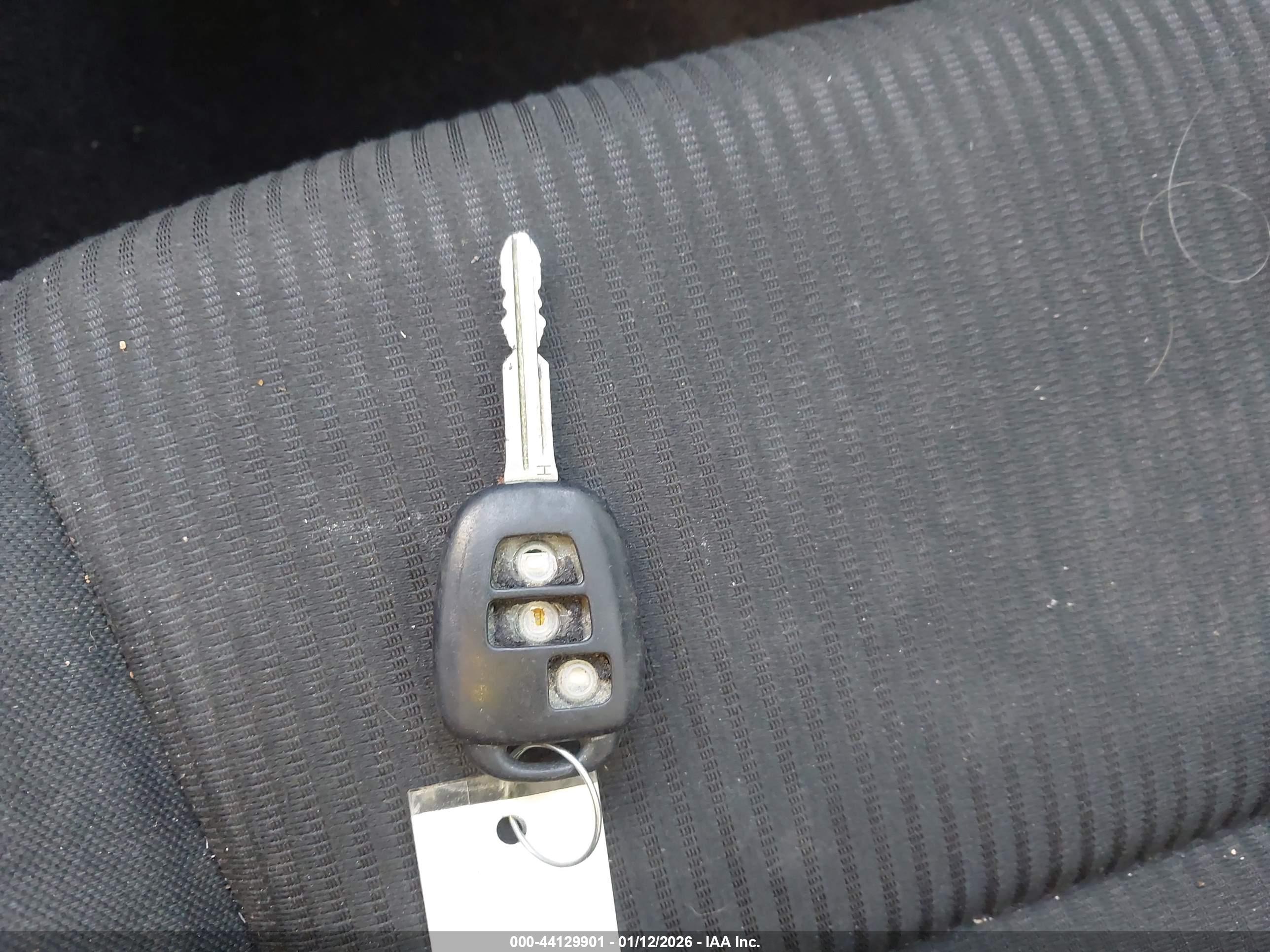 TOYOTA RAV4 image 11