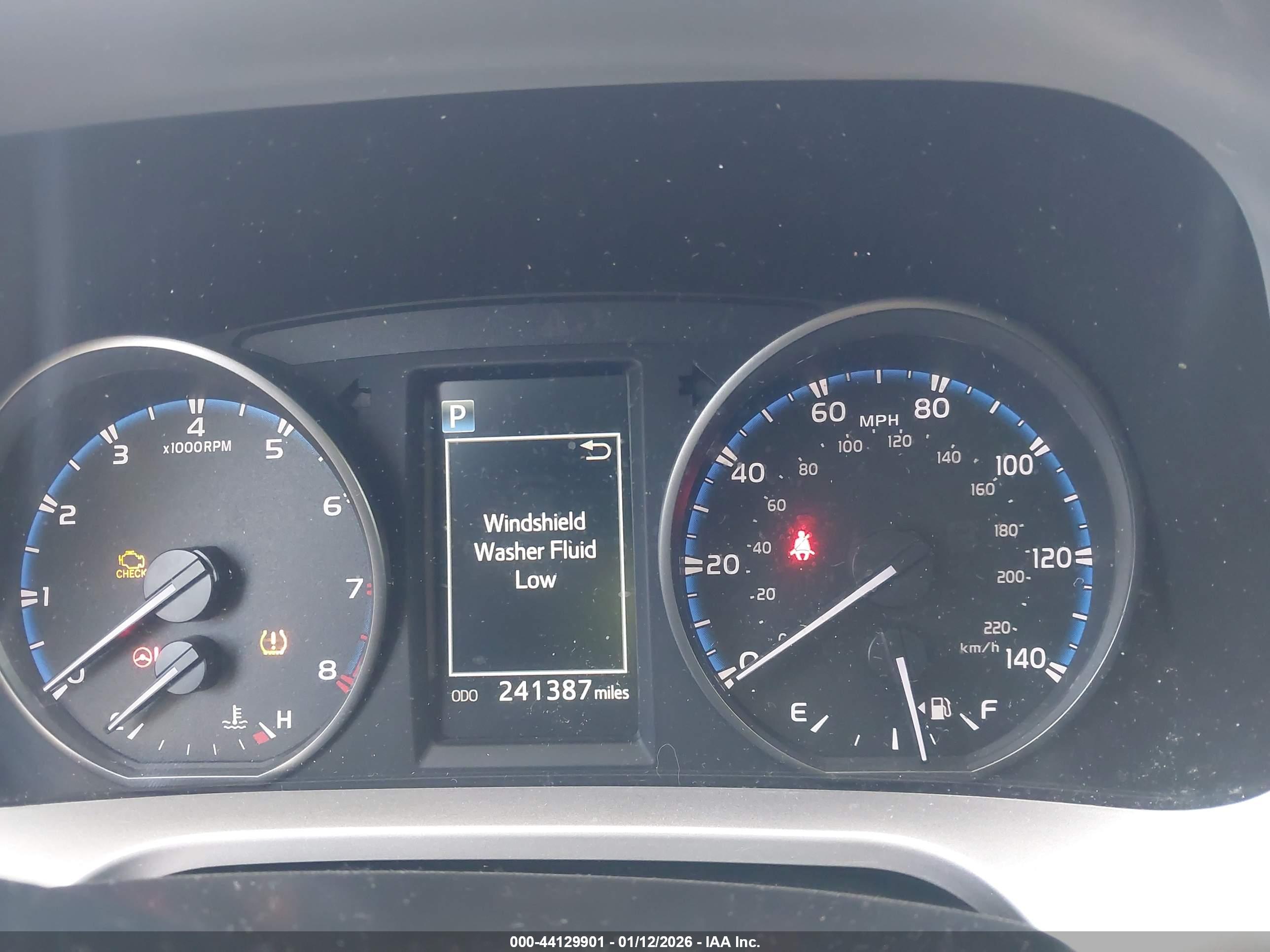 TOYOTA RAV4 image 7