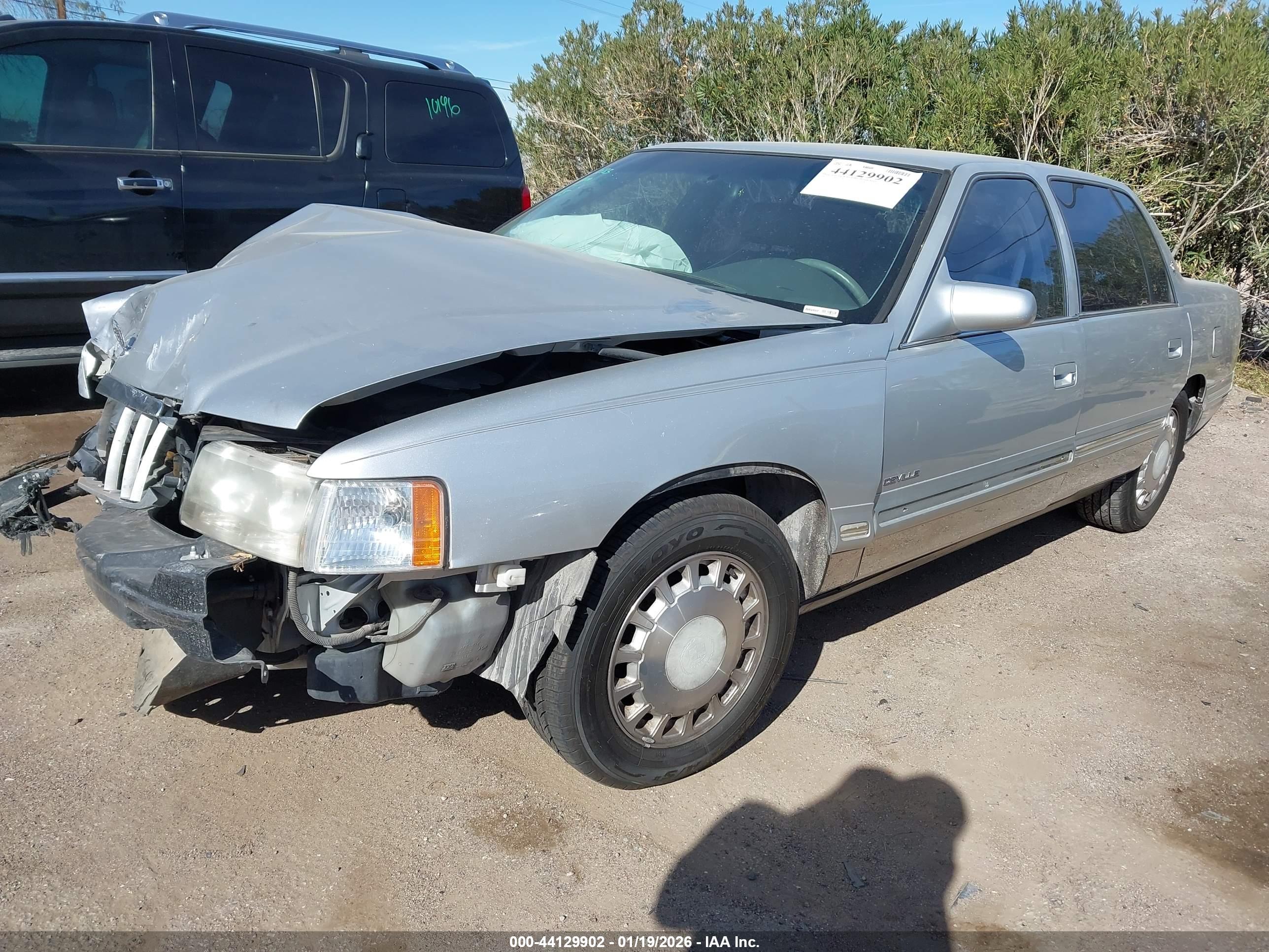 CADILLAC DEVILLE image 2