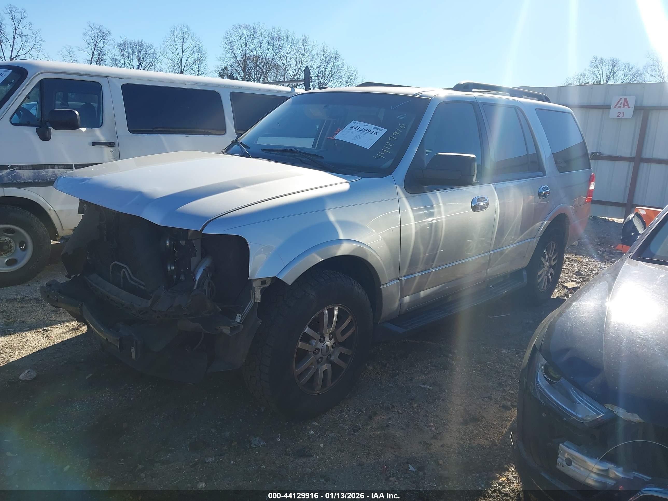 FORD EXPEDITION image 2