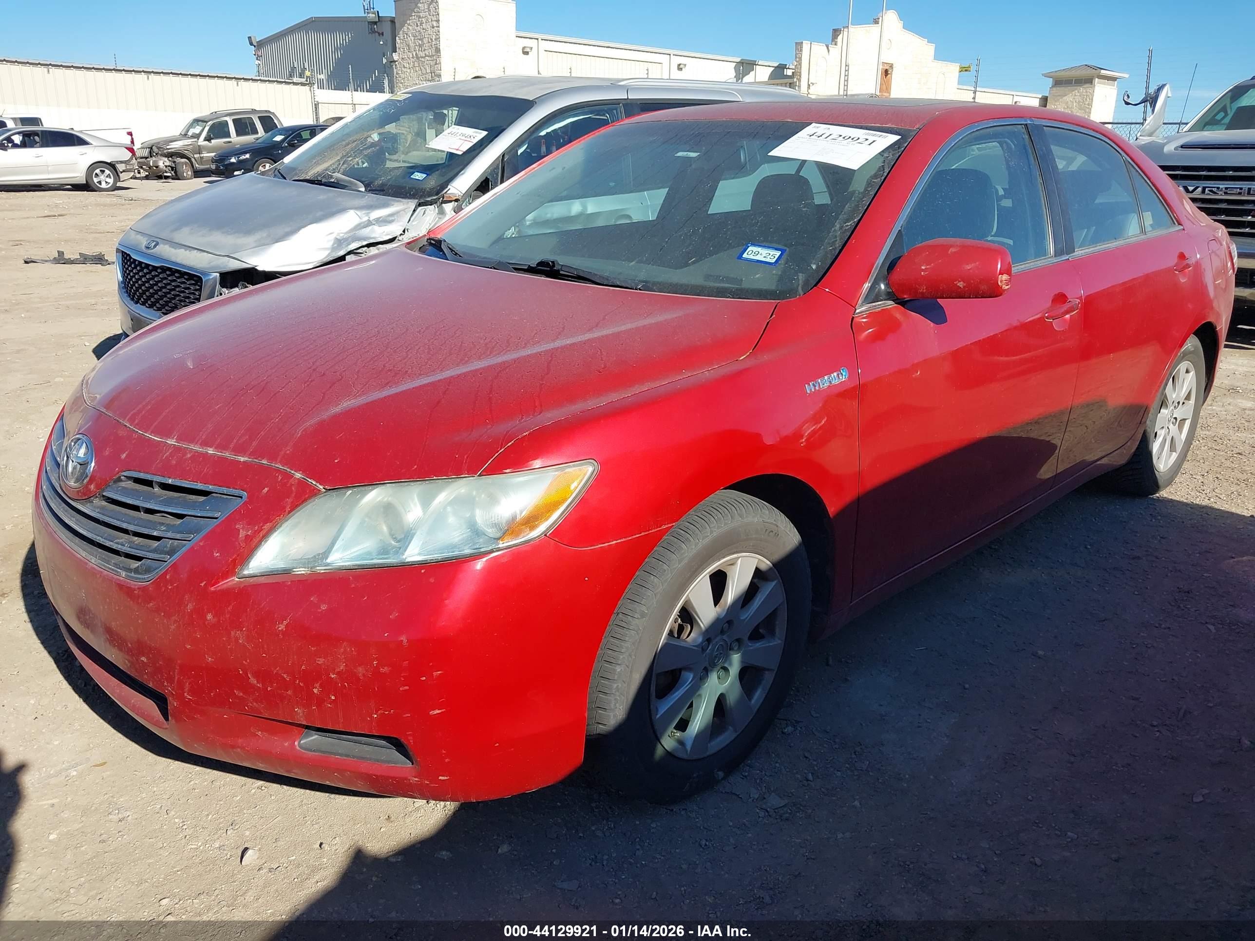 TOYOTA CAMRY image 2